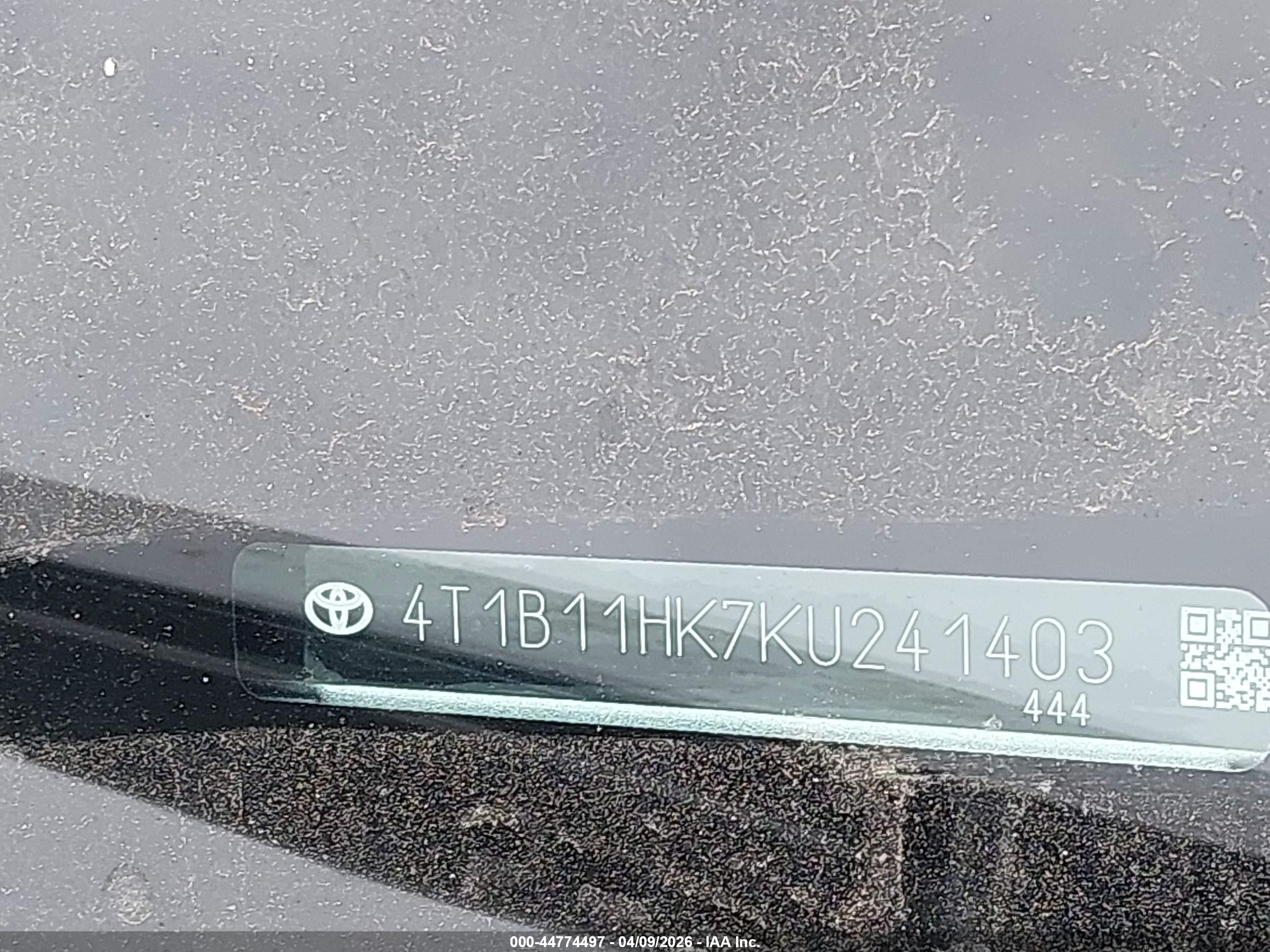 TOYOTA CAMRY image 9