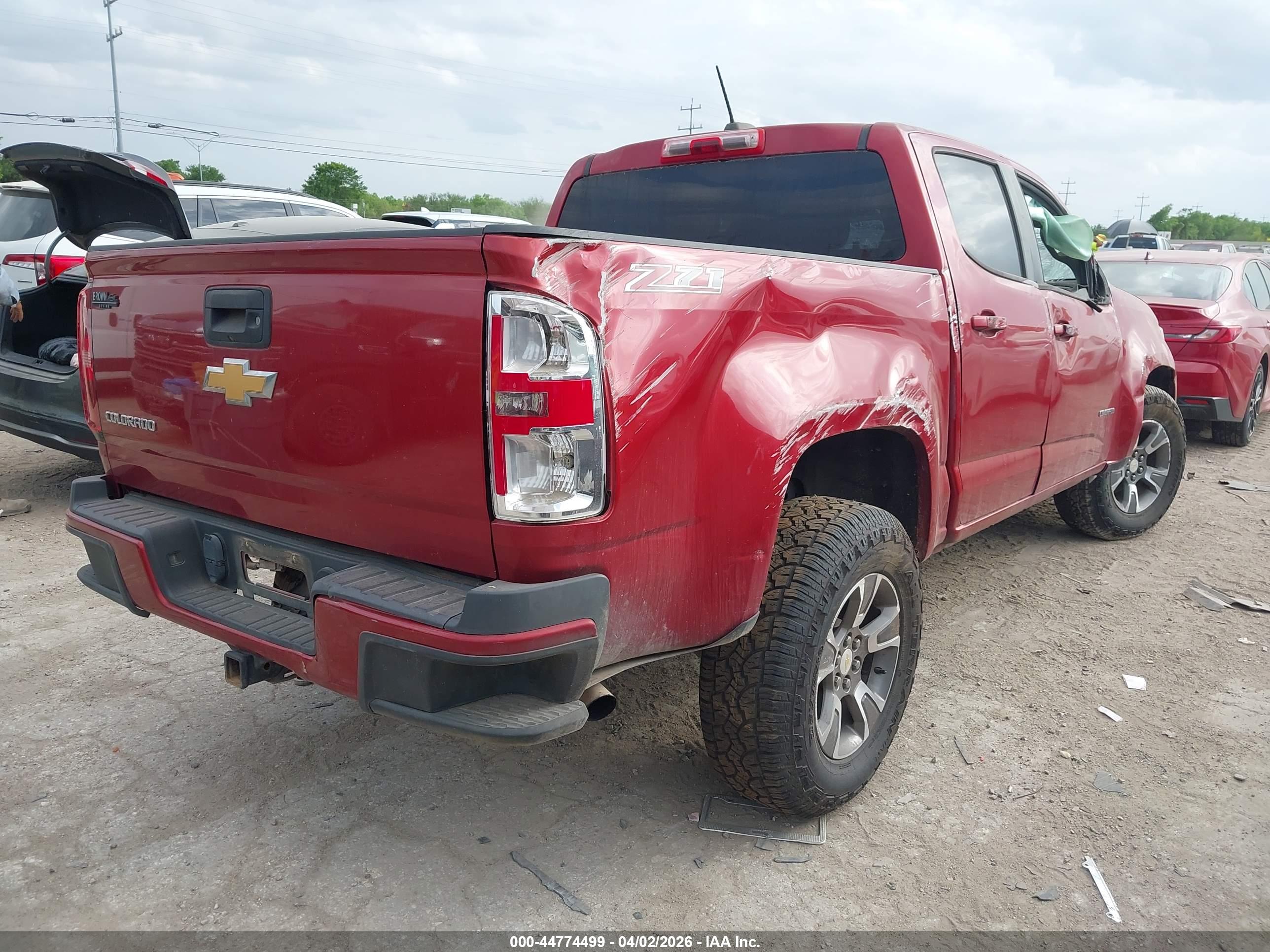 CHEVROLET COLORADO image 4