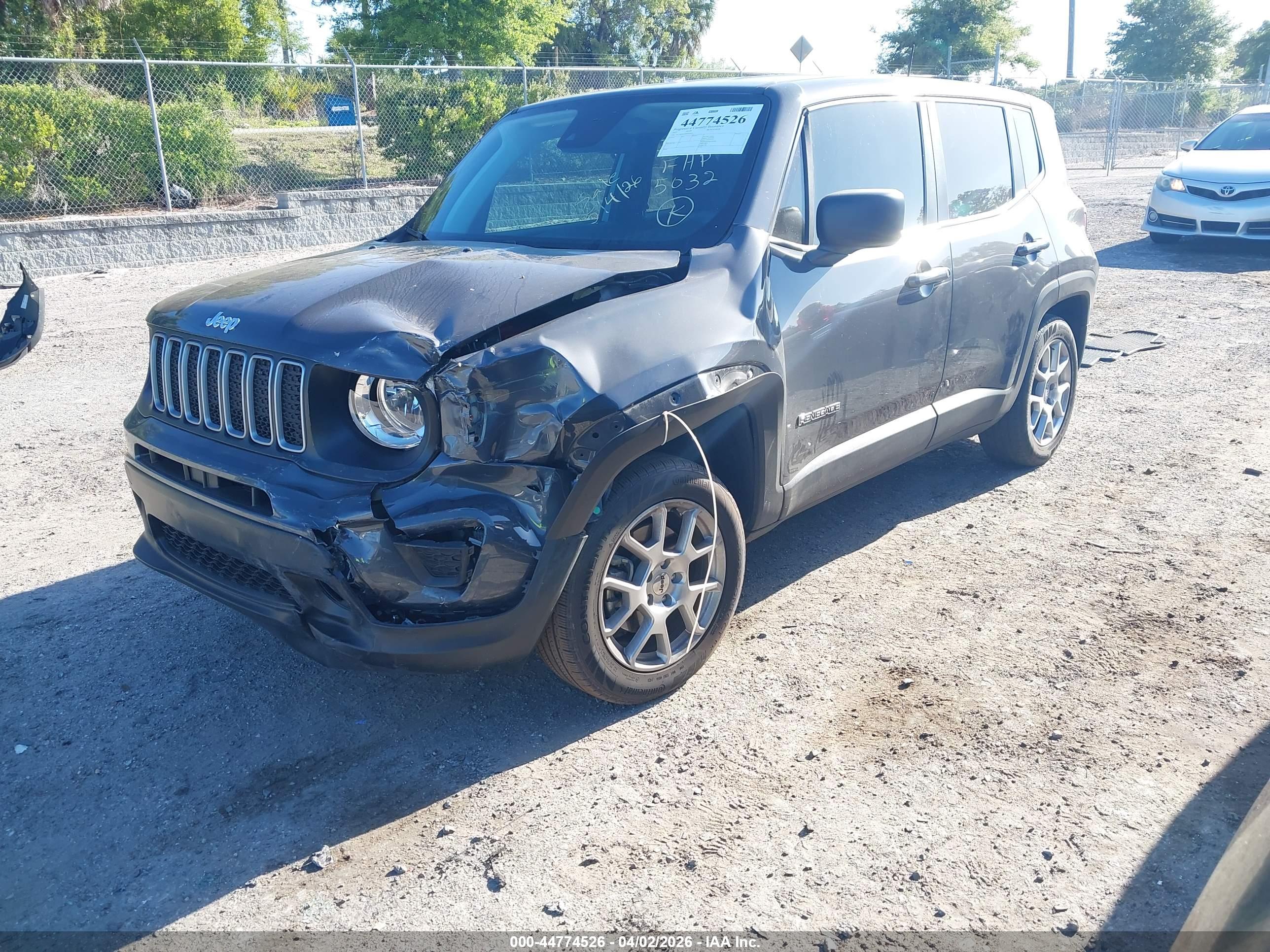 JEEP RENEGADE image 2