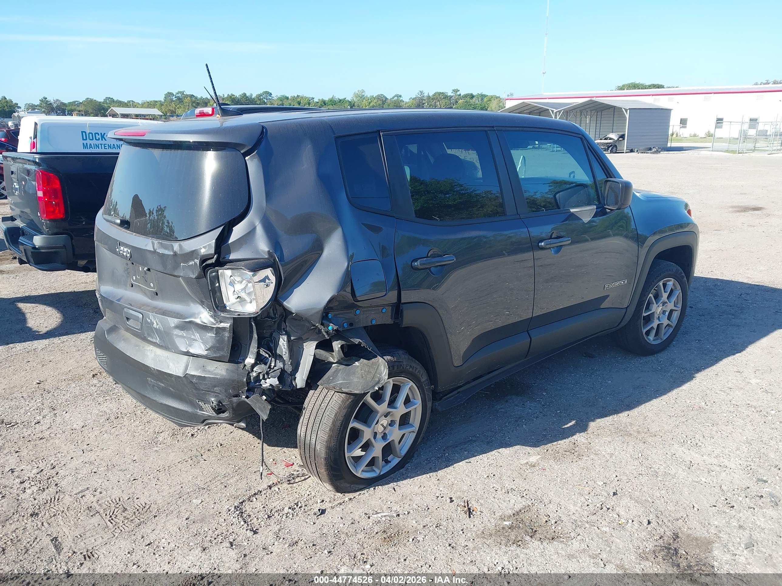 JEEP RENEGADE image 4