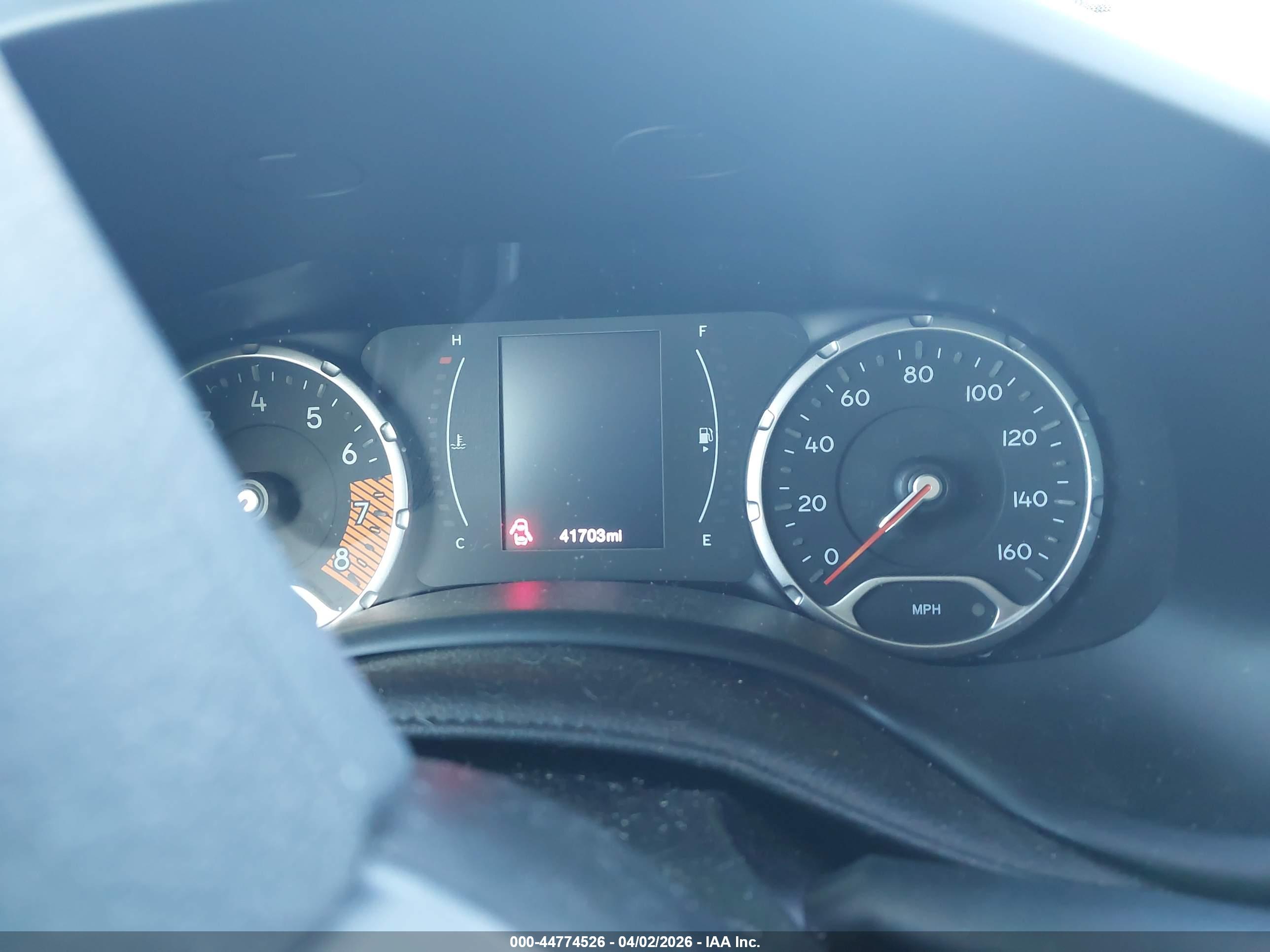JEEP RENEGADE image 7