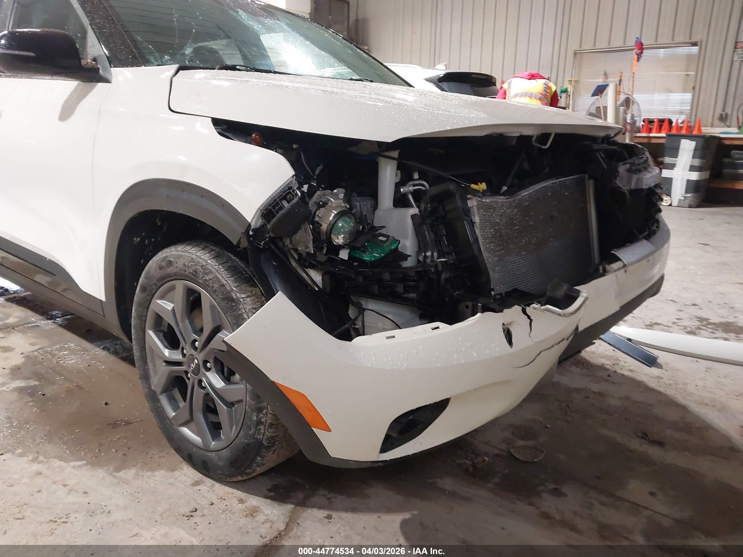 KIA SELTOS image 6