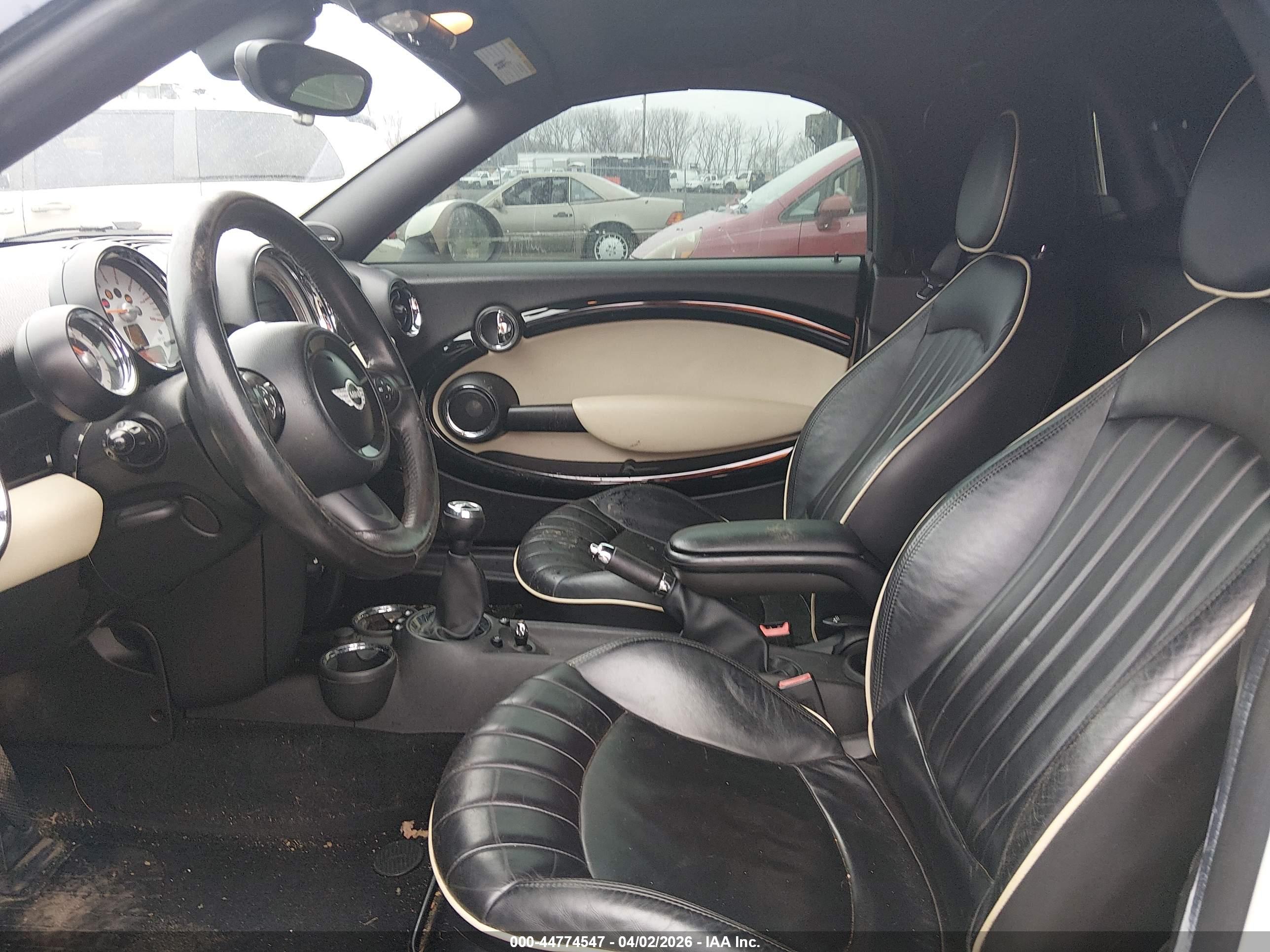 MINI COOPER image 5