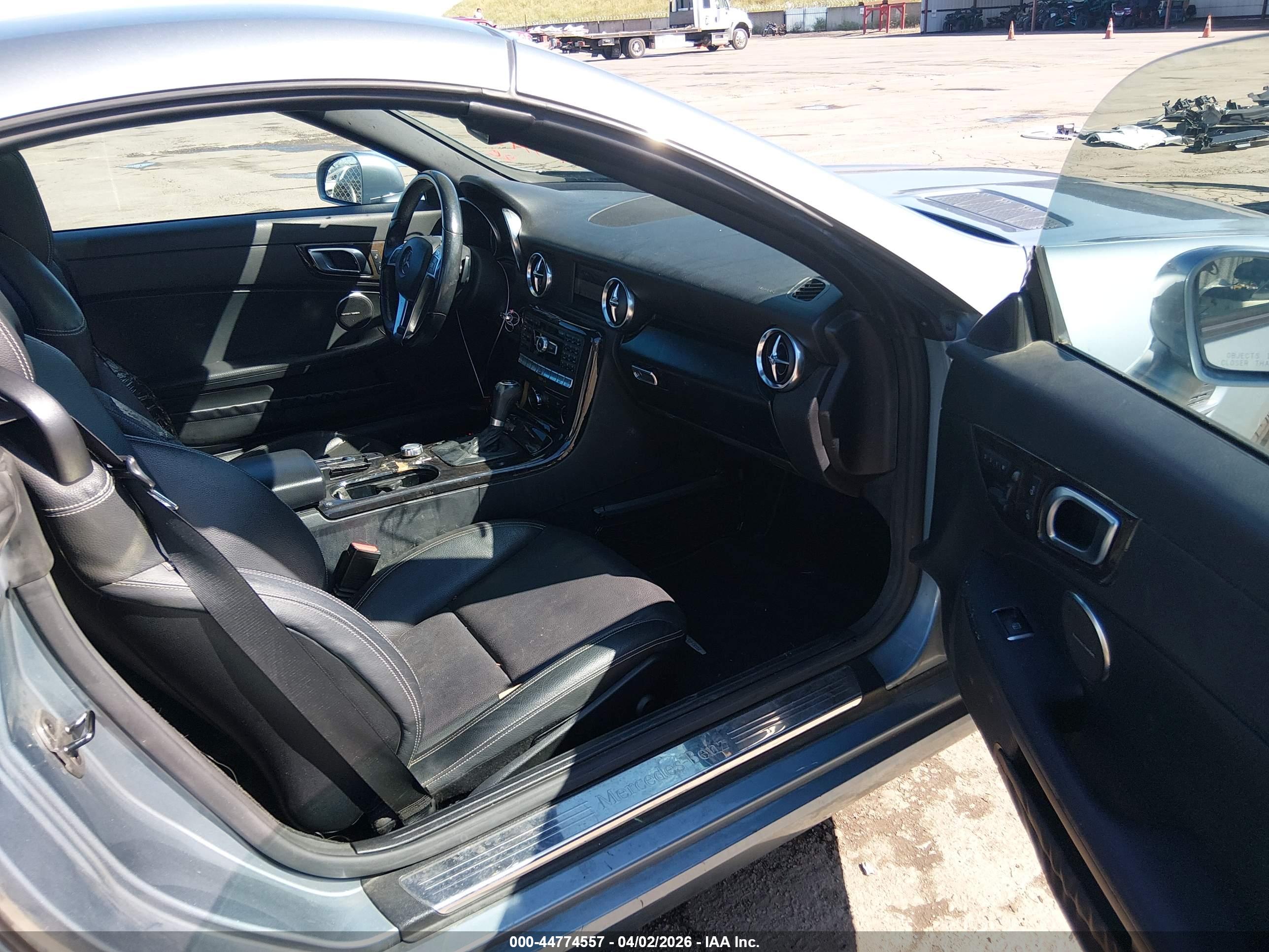 MERCEDES-BENZ SLK image 5