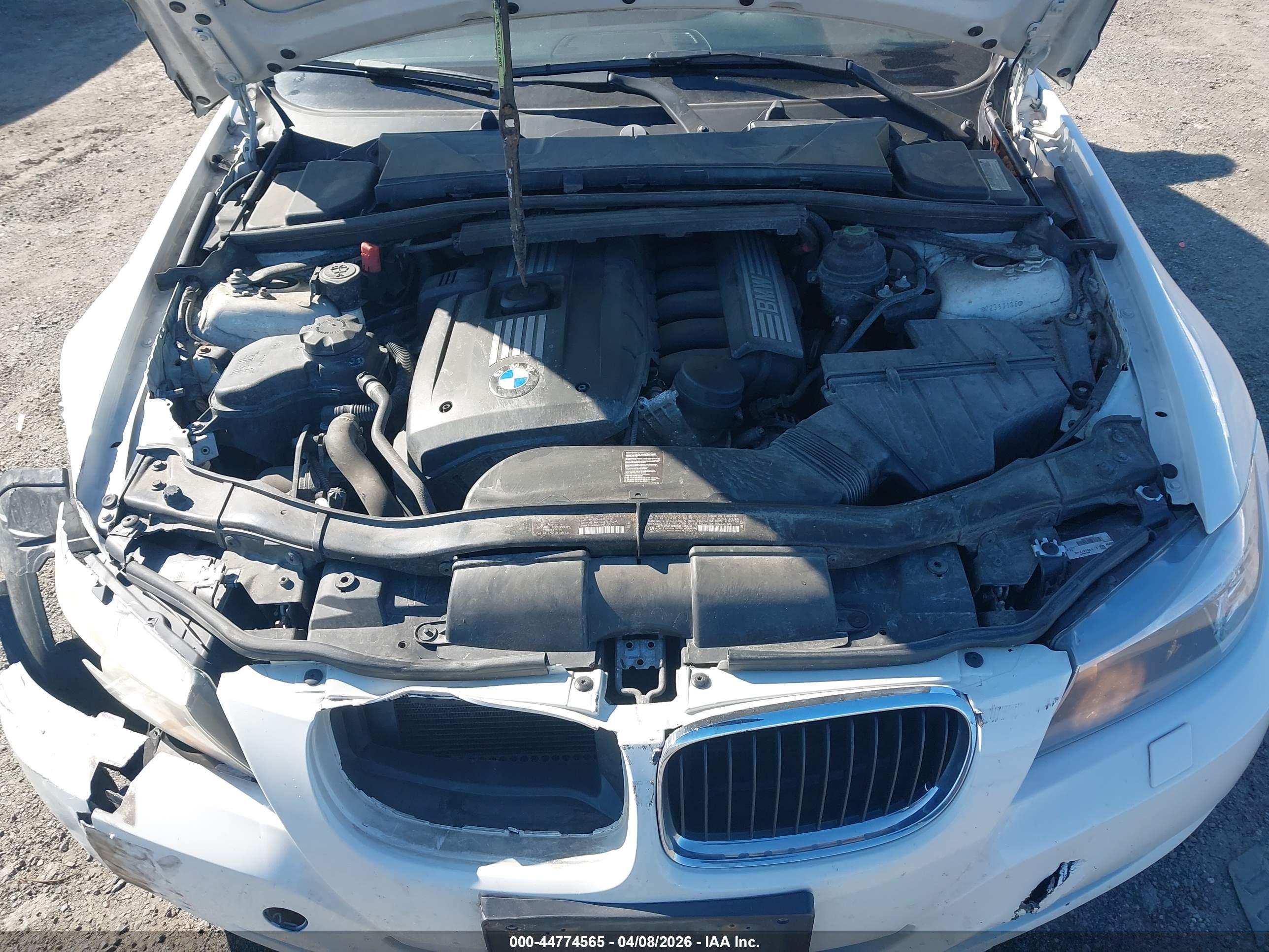 BMW 328I image 10