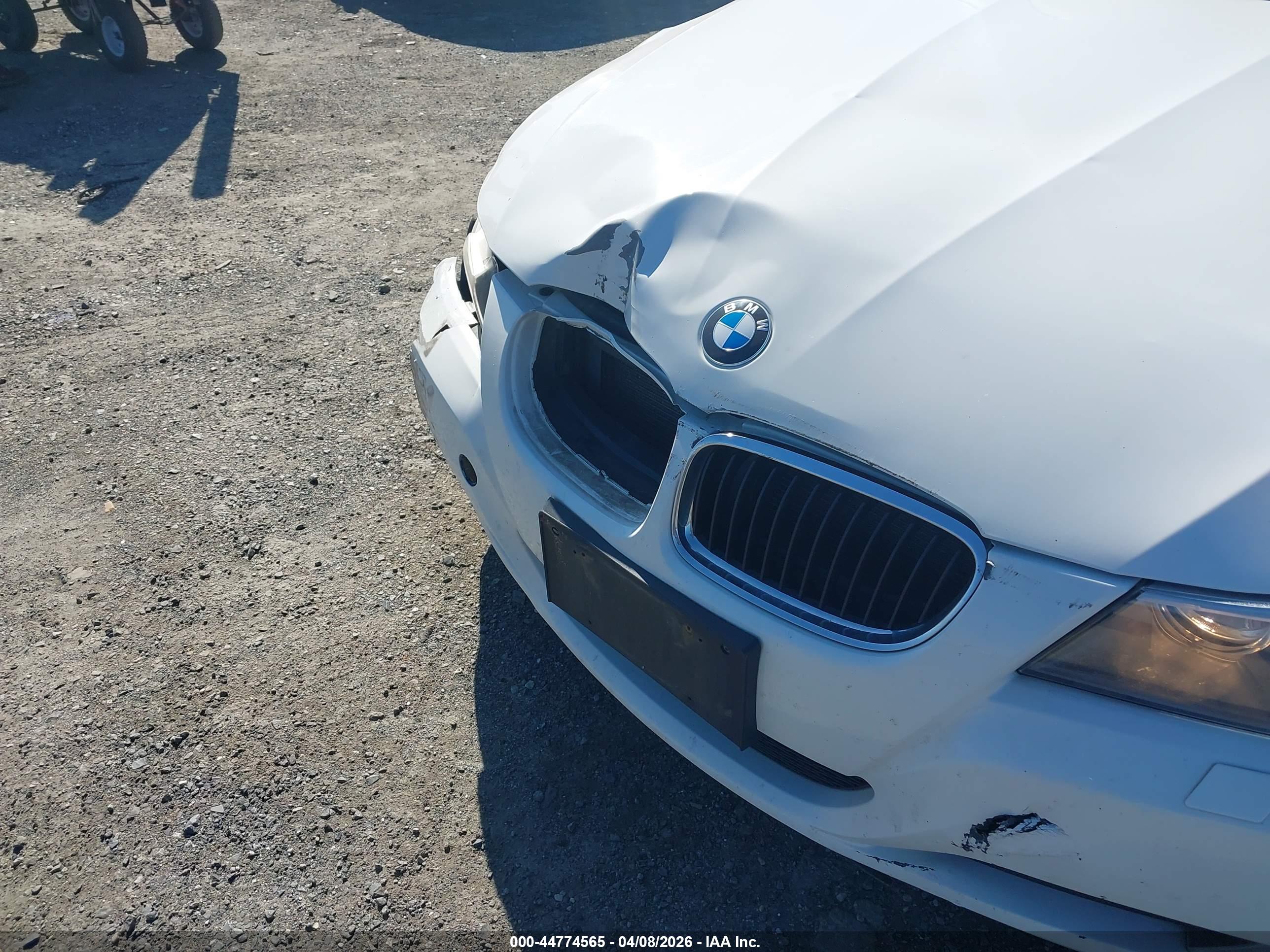 BMW 328I image 6
