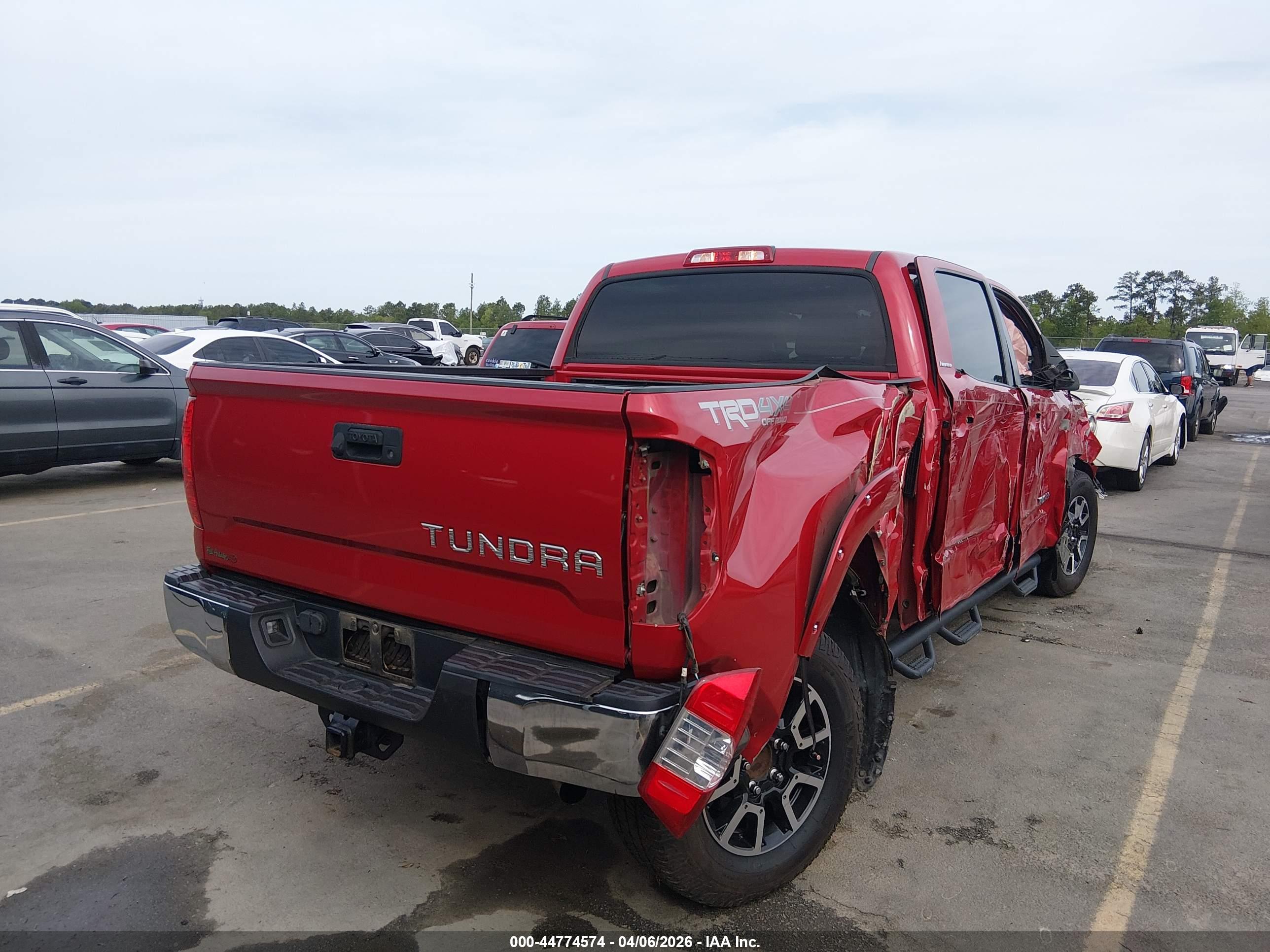 TOYOTA TUNDRA image 4