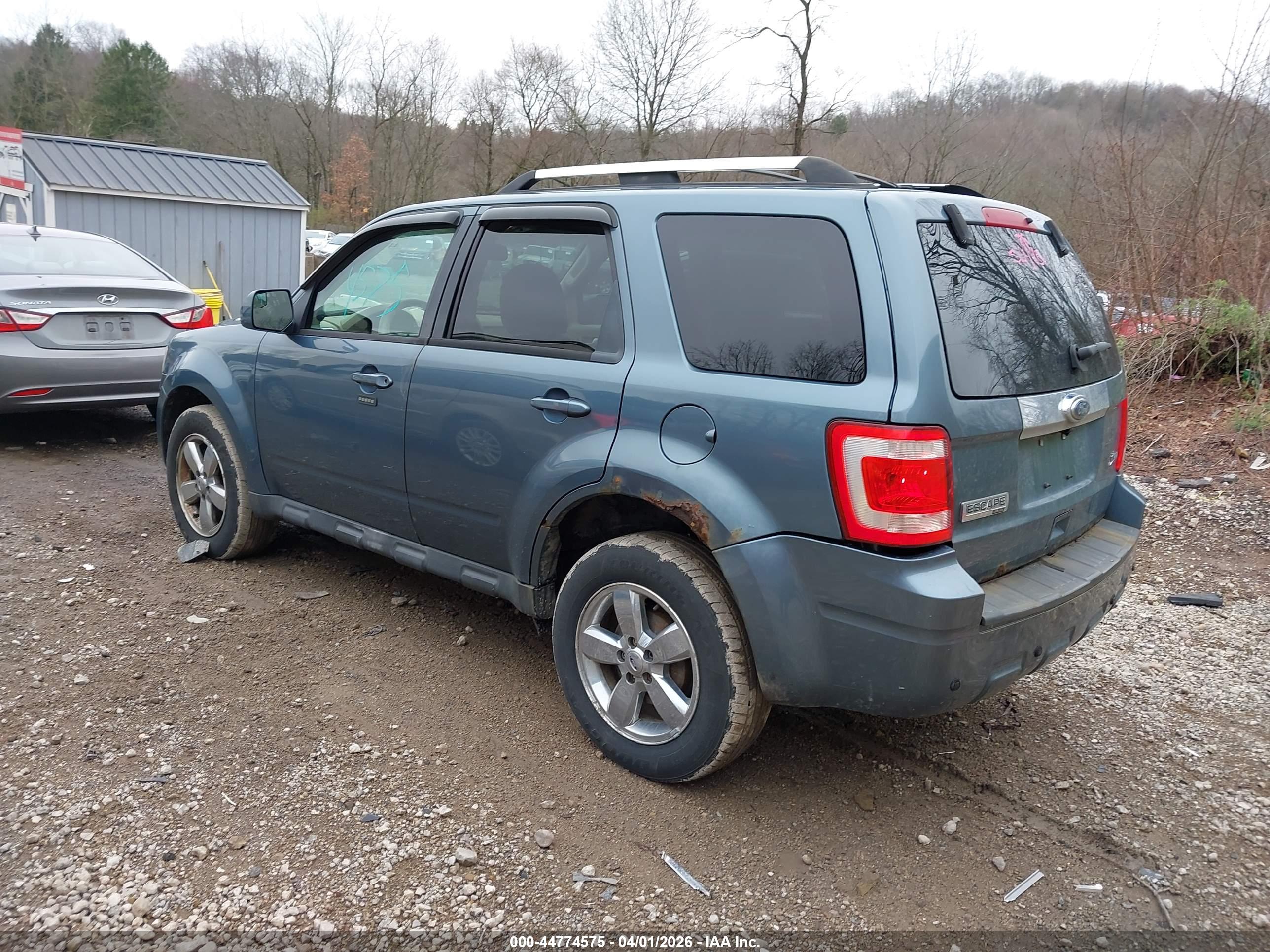 FORD ESCAPE image 3