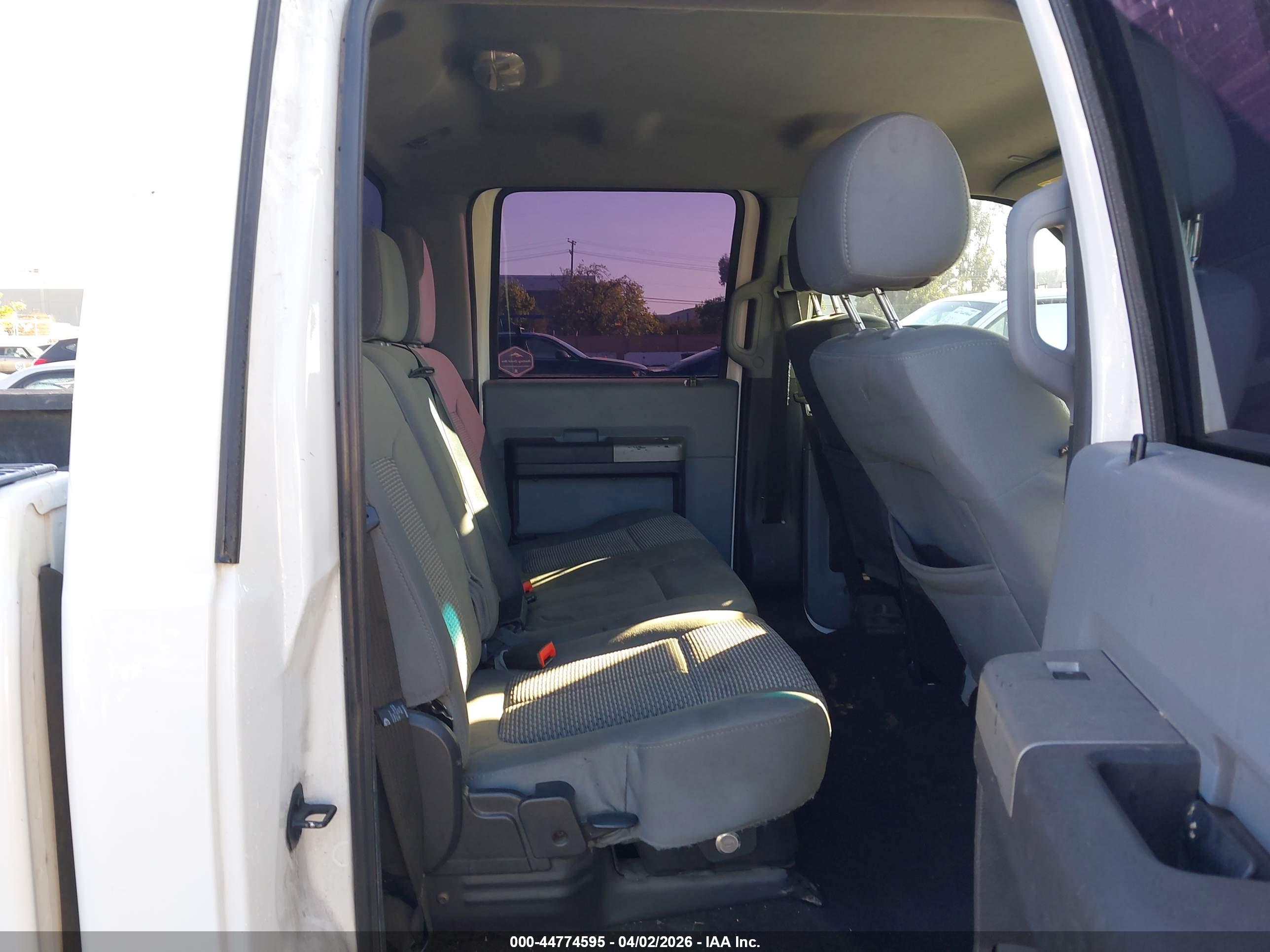 FORD F-250 image 8