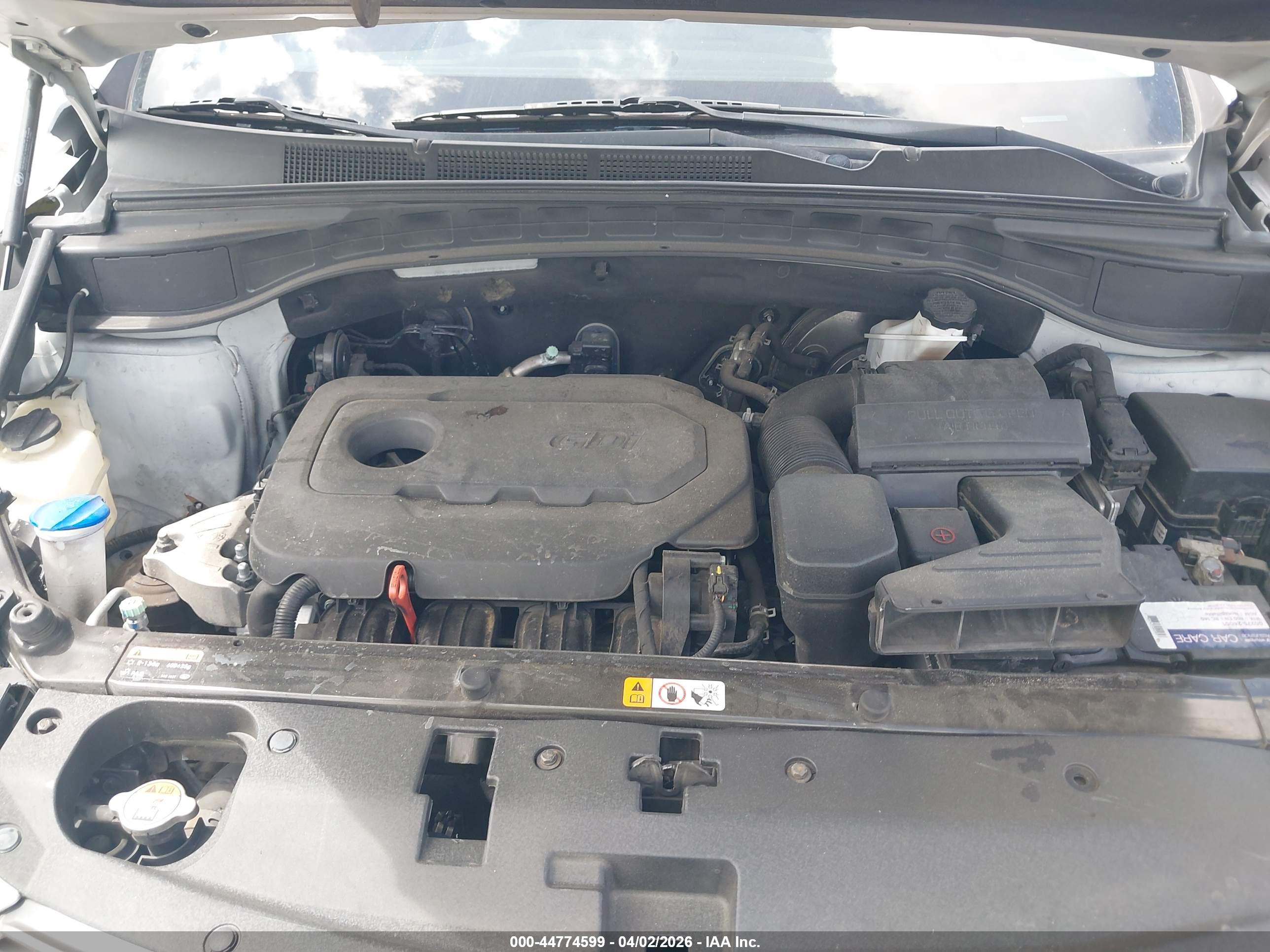 HYUNDAI SANTA image 10