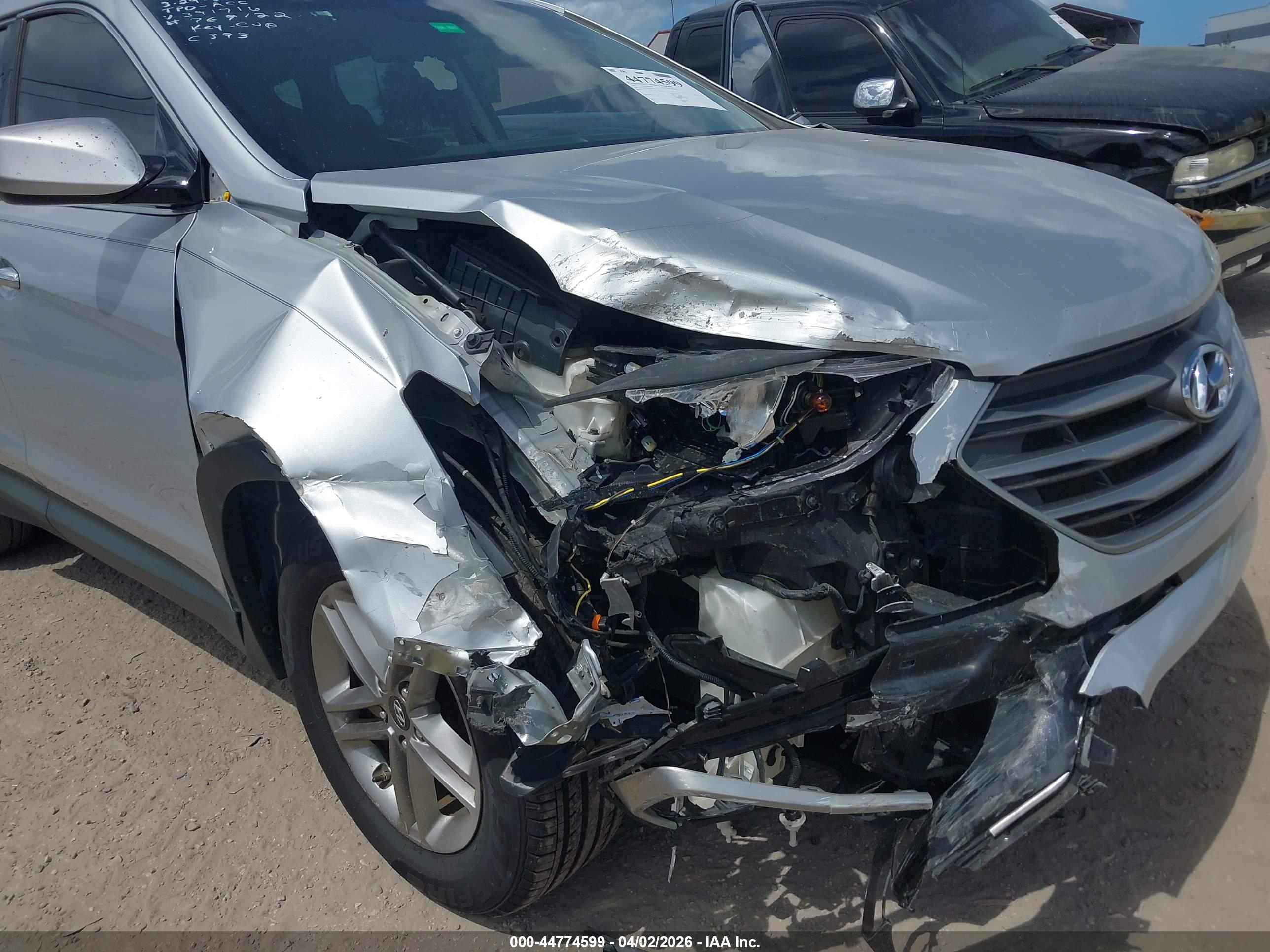 HYUNDAI SANTA image 6