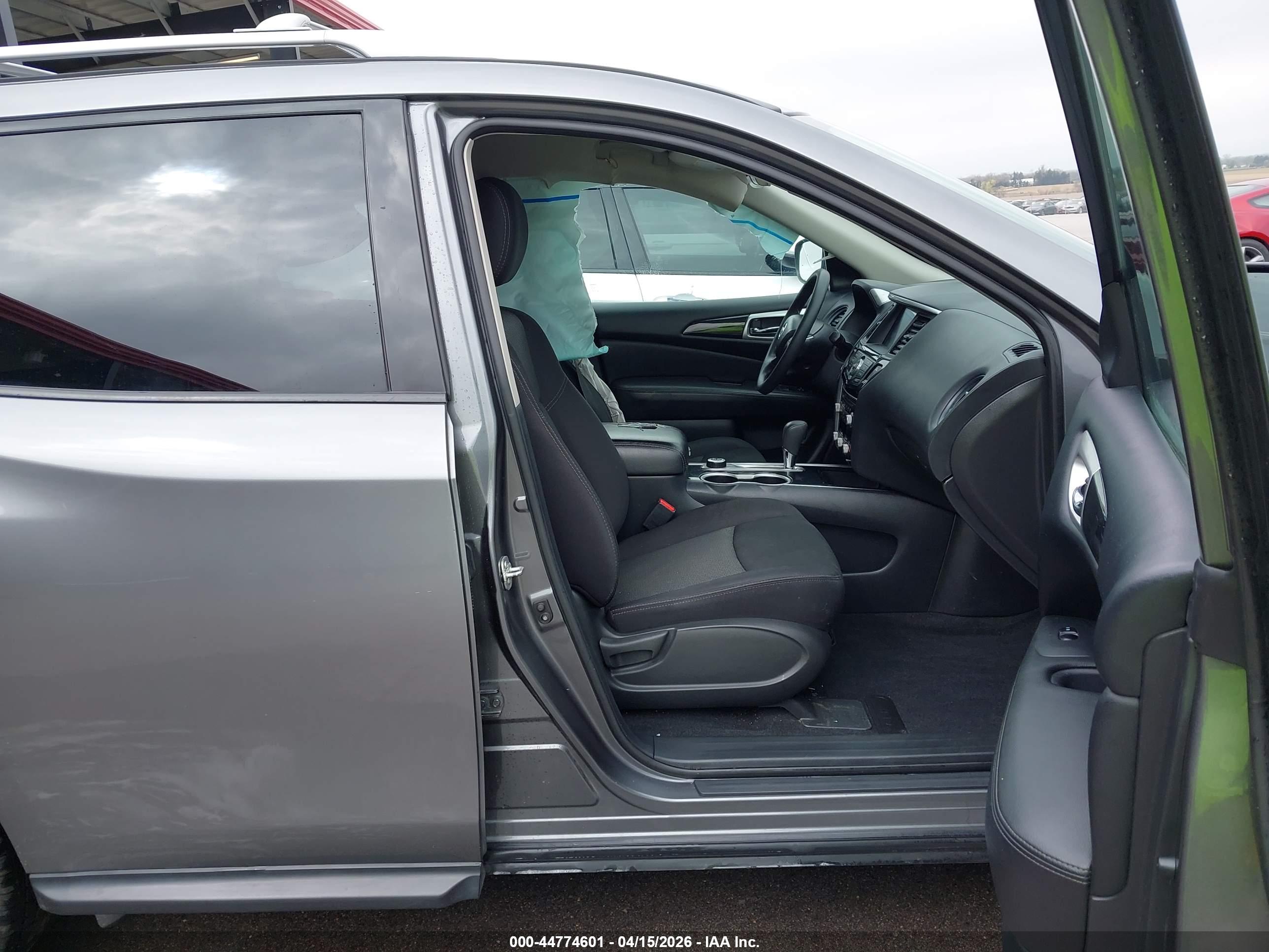 NISSAN PATHFINDER image 5