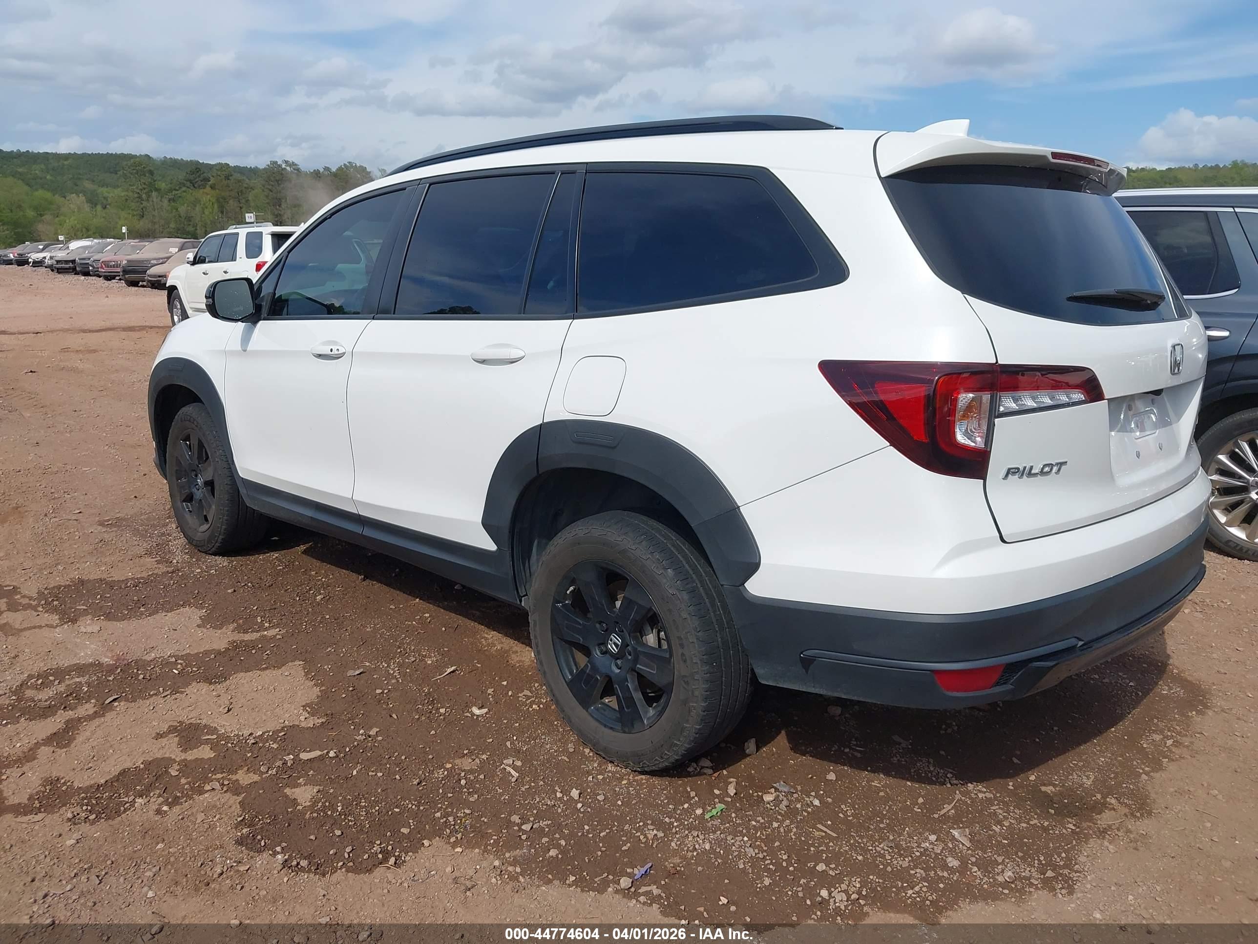 HONDA PILOT image 3