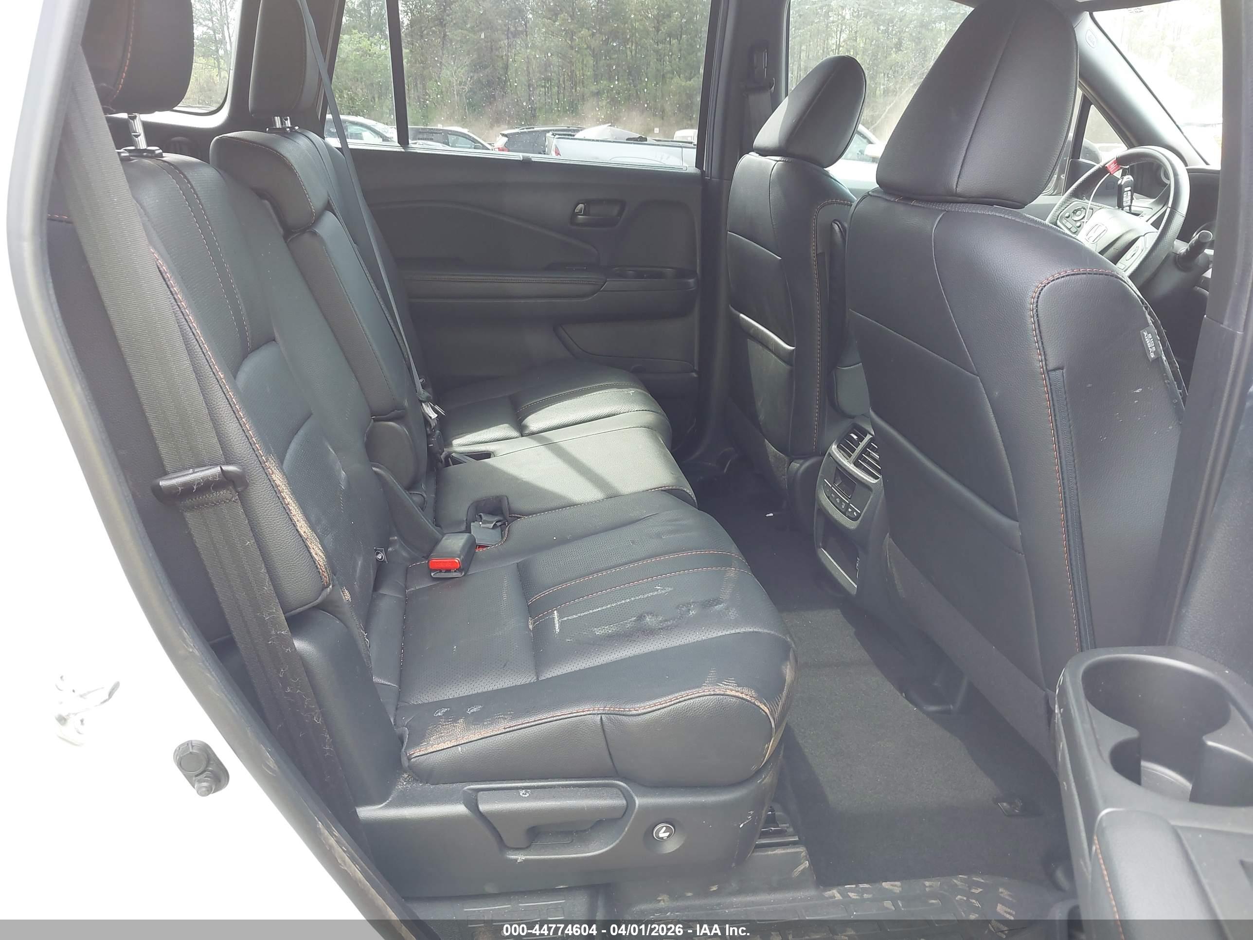 HONDA PILOT image 8