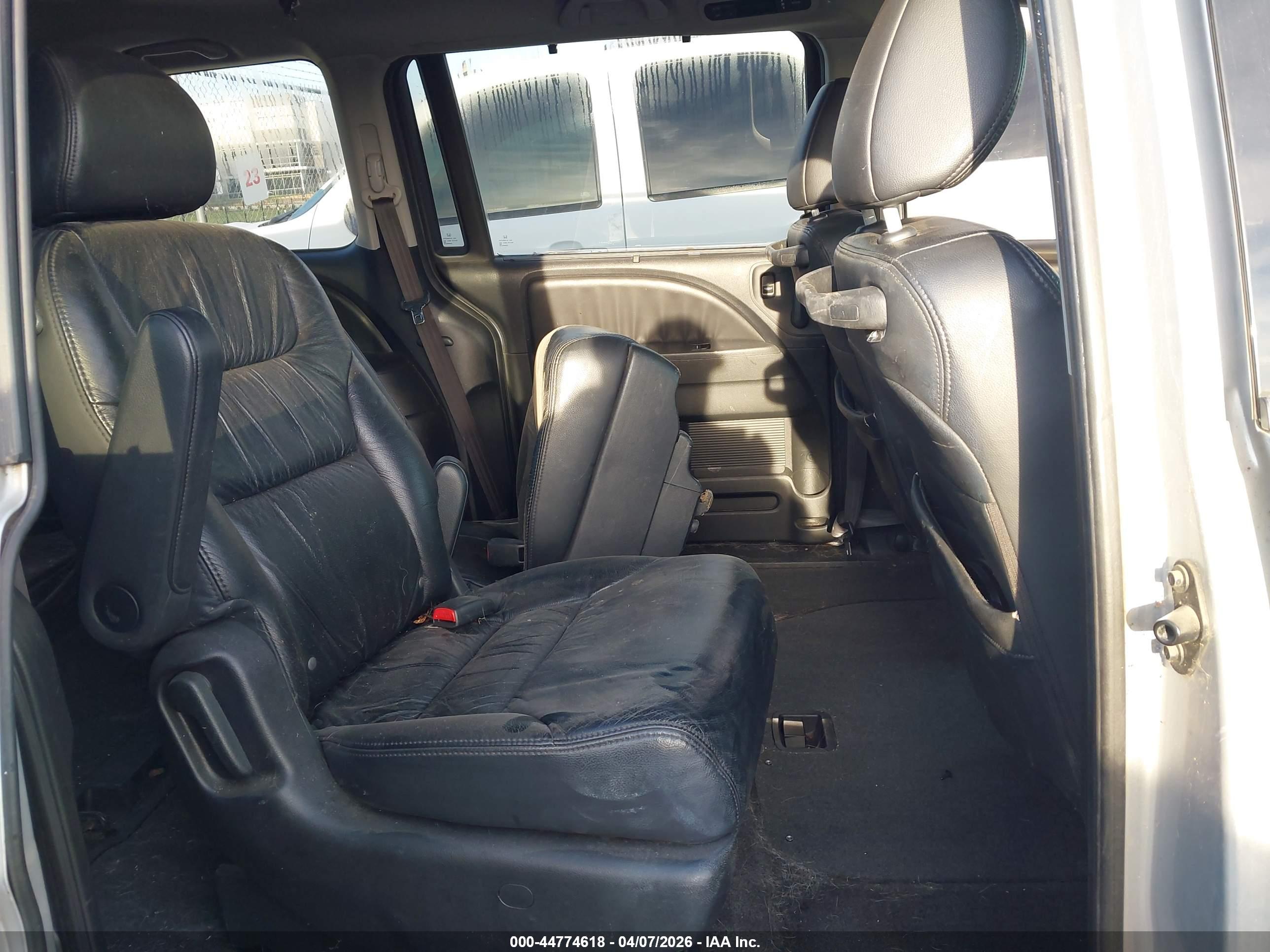 HONDA ODYSSEY image 8