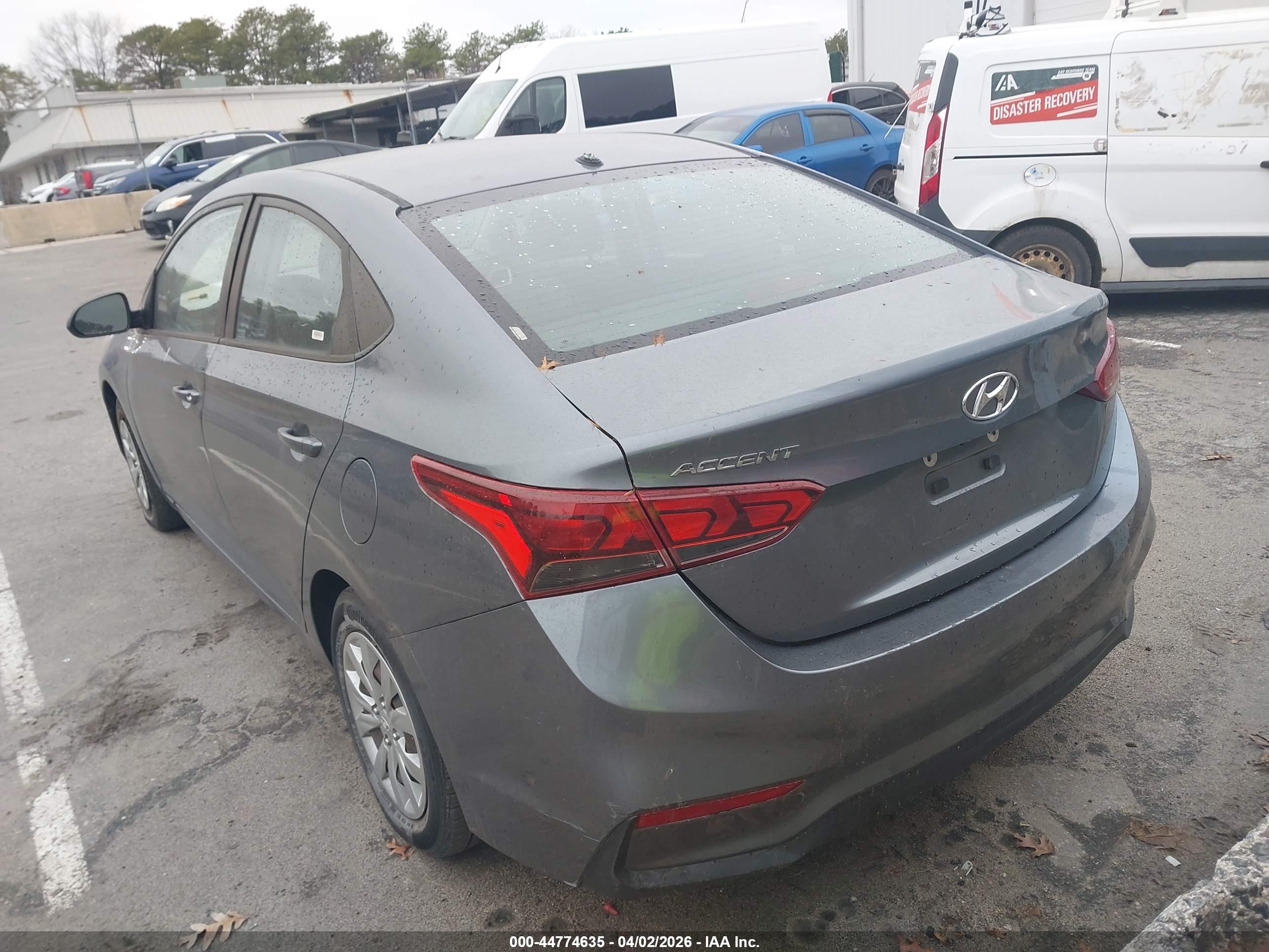 HYUNDAI ACCENT image 3