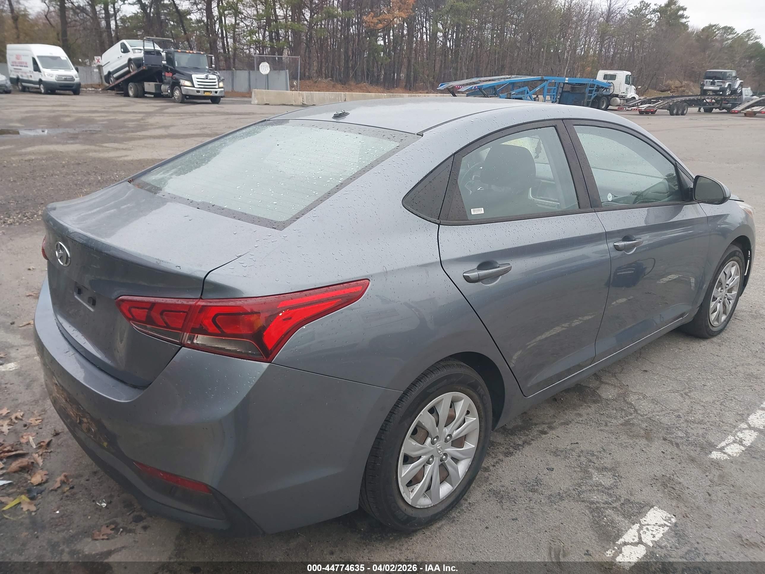 HYUNDAI ACCENT image 4