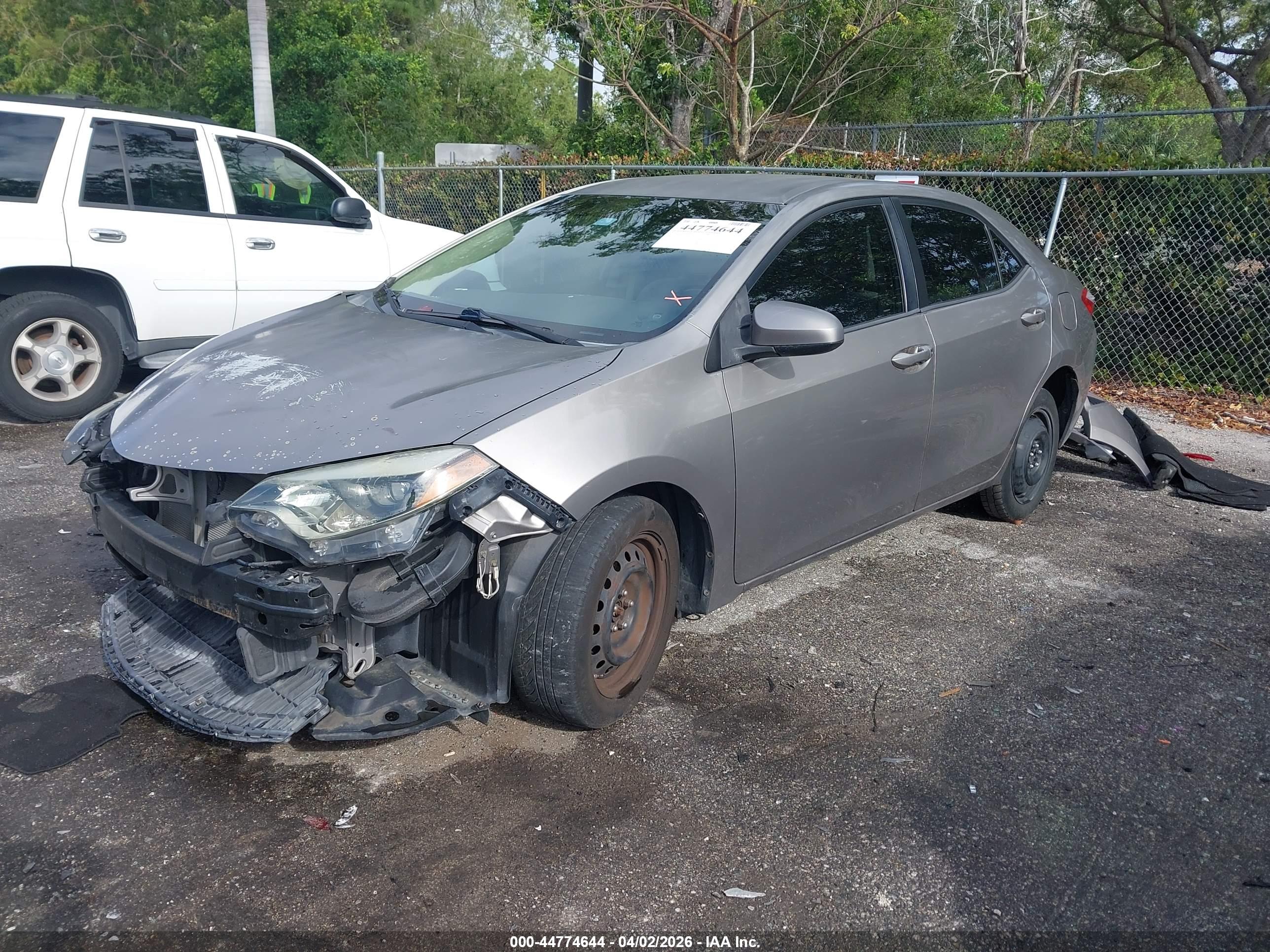 TOYOTA COROLLA image 2