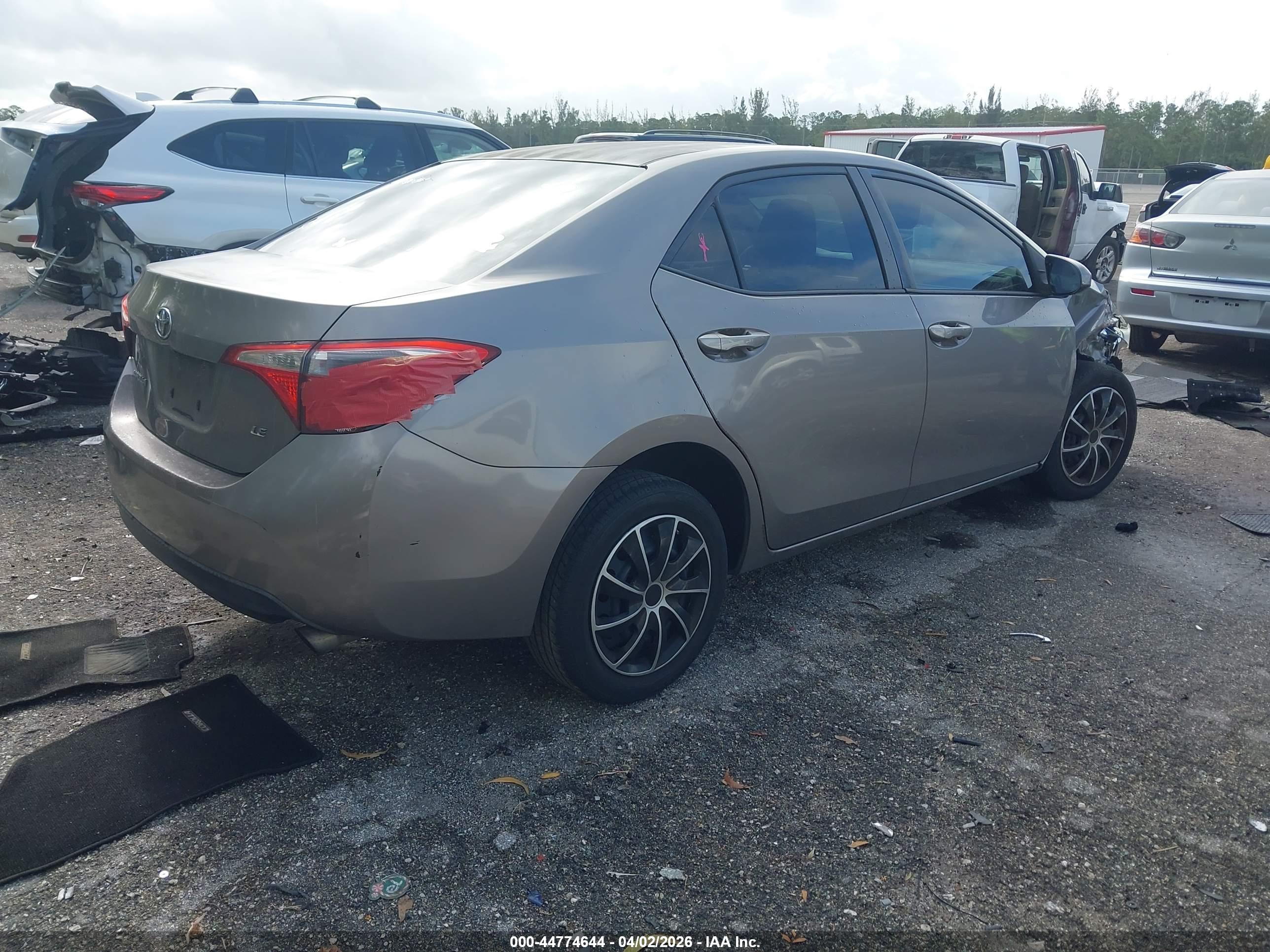TOYOTA COROLLA image 4