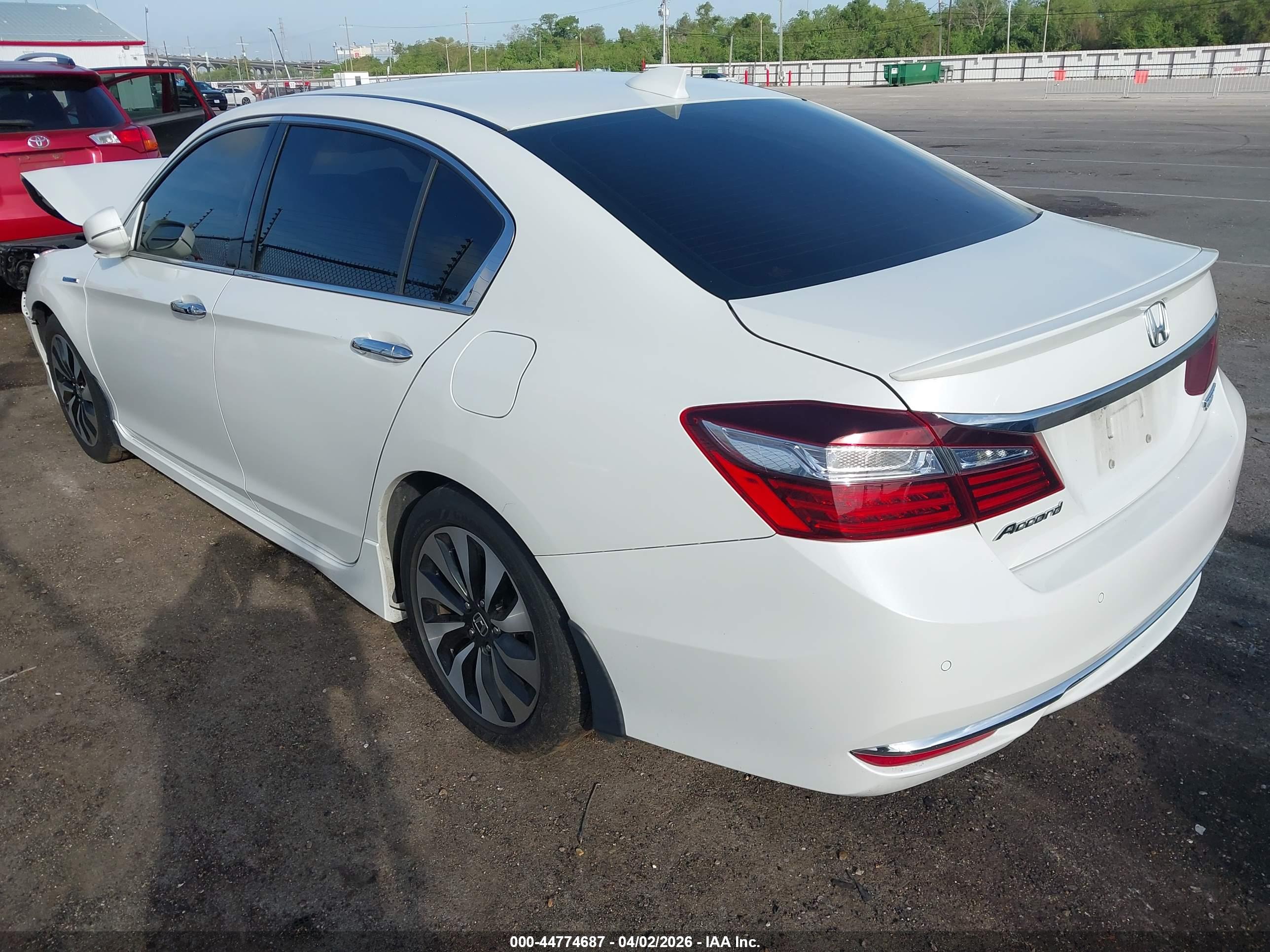 HONDA ACCORD image 3