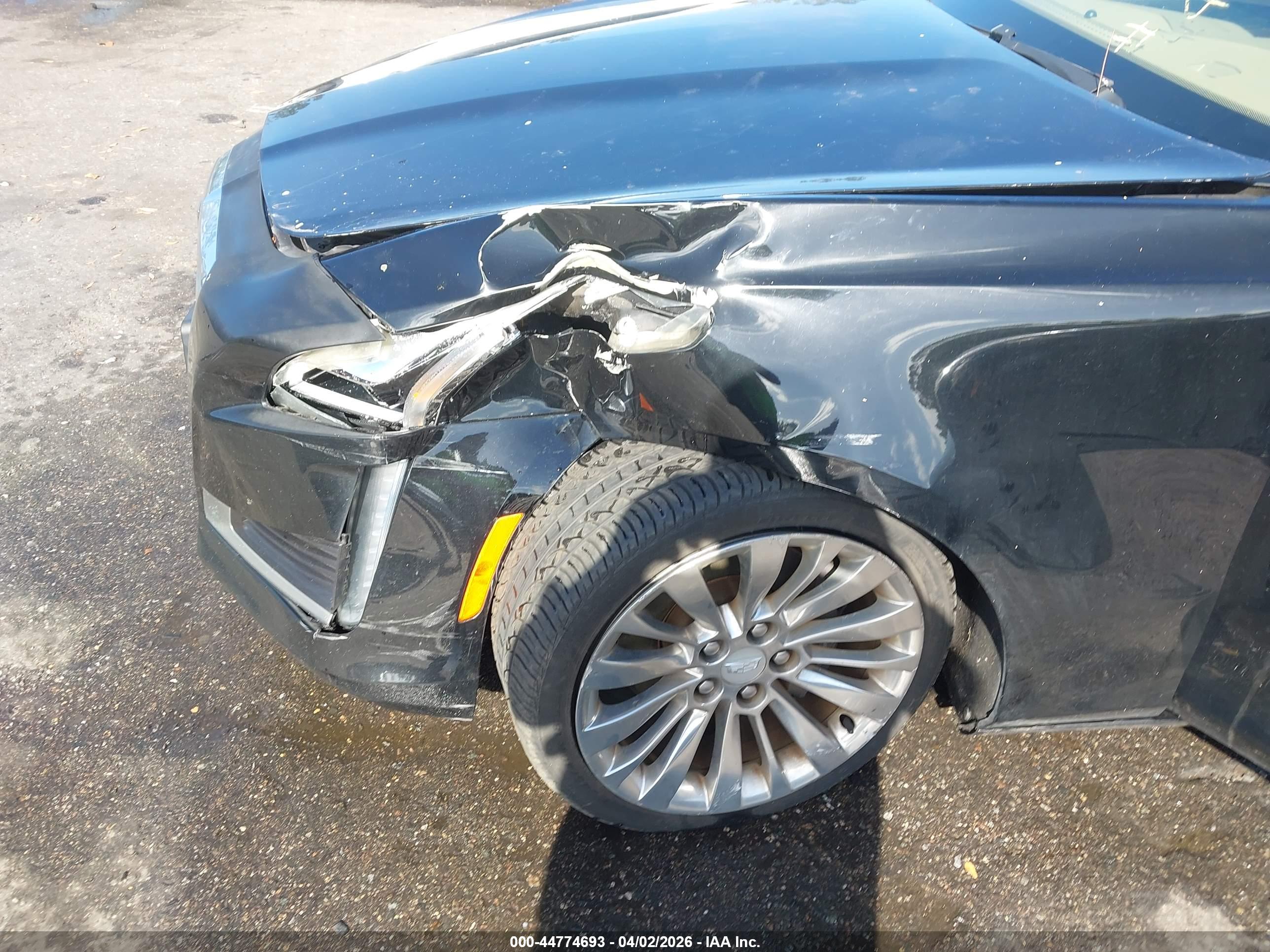 CADILLAC CTS image 6