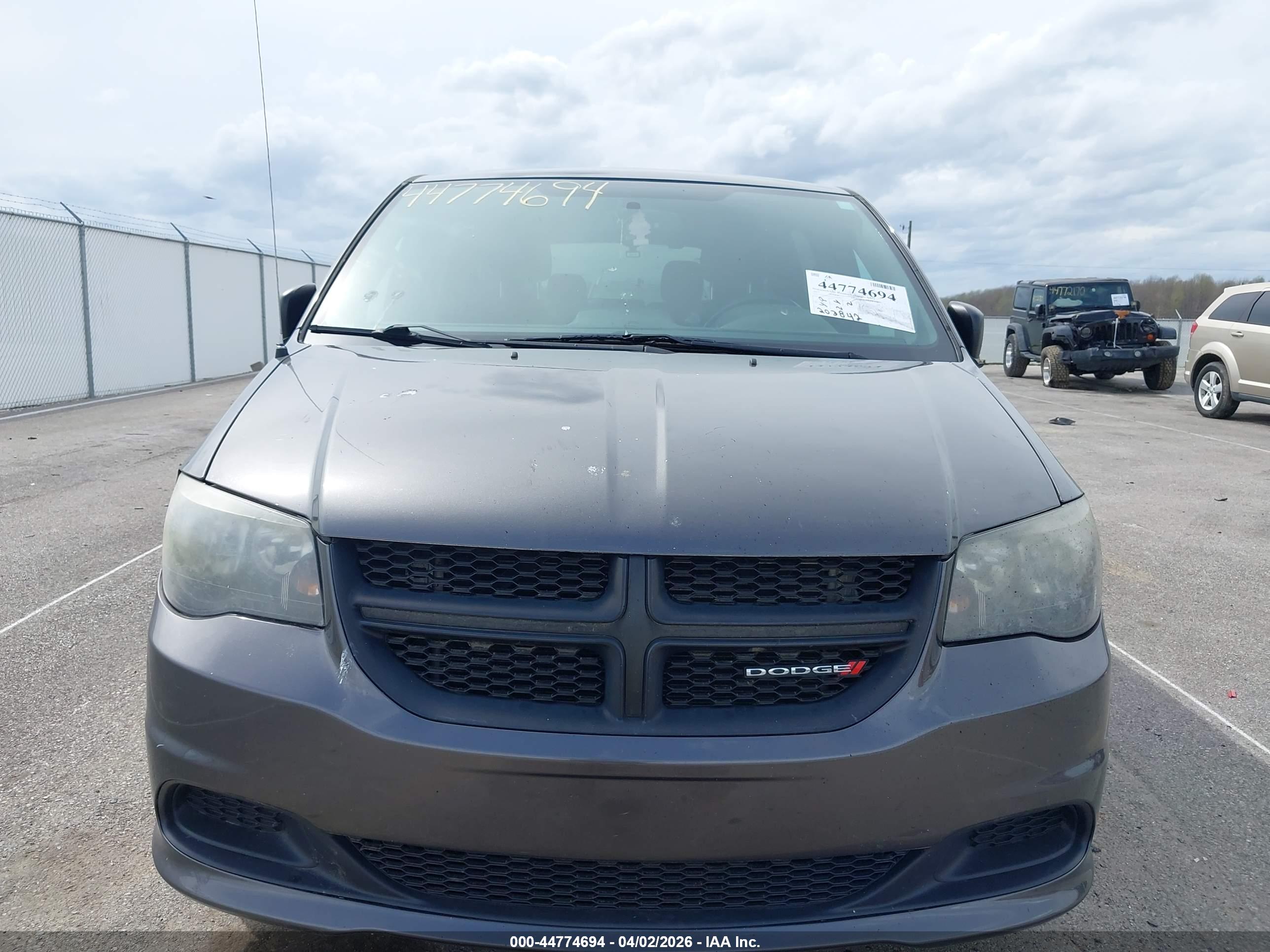 DODGE GRAND image 6