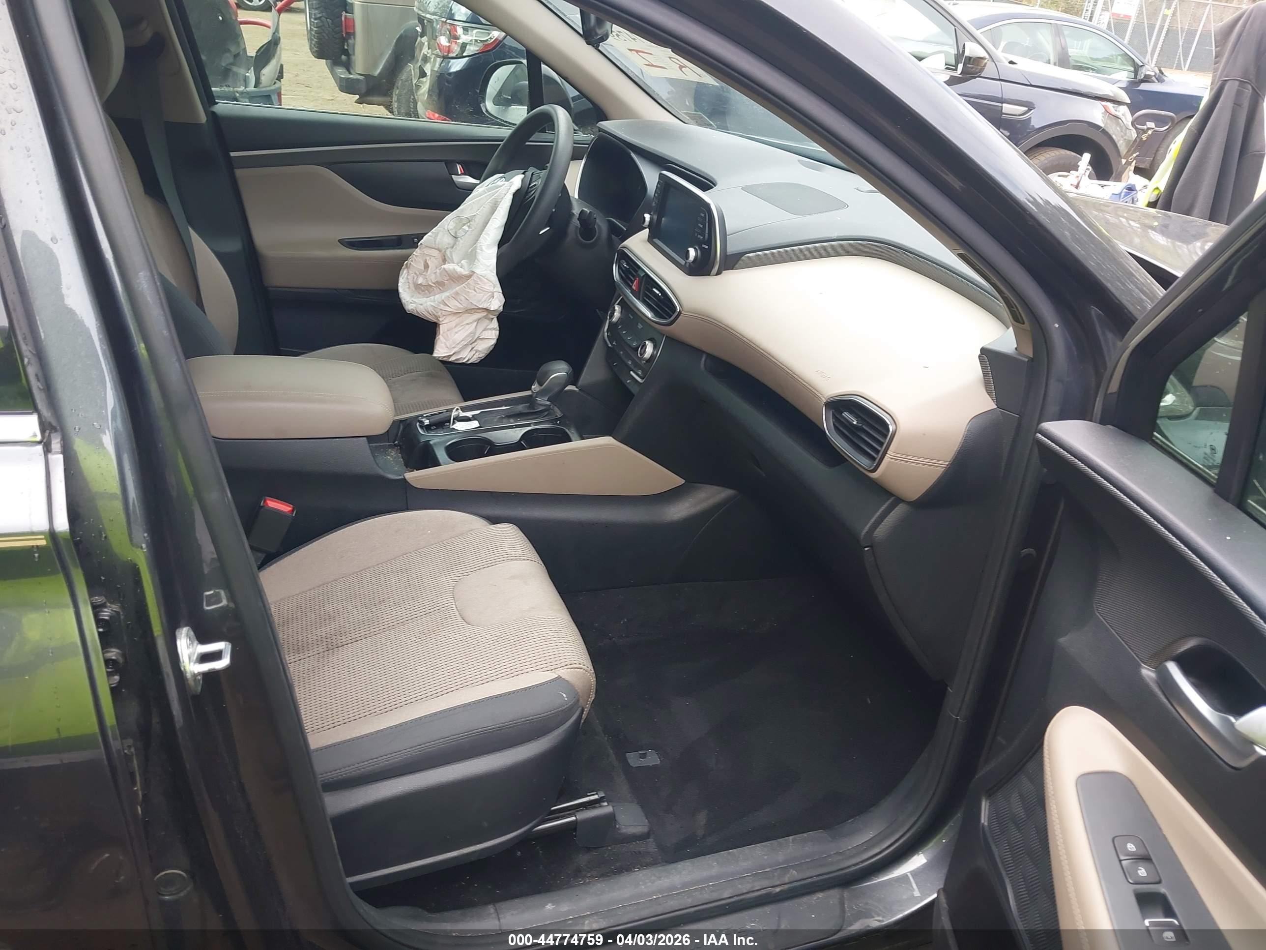HYUNDAI SANTA image 5