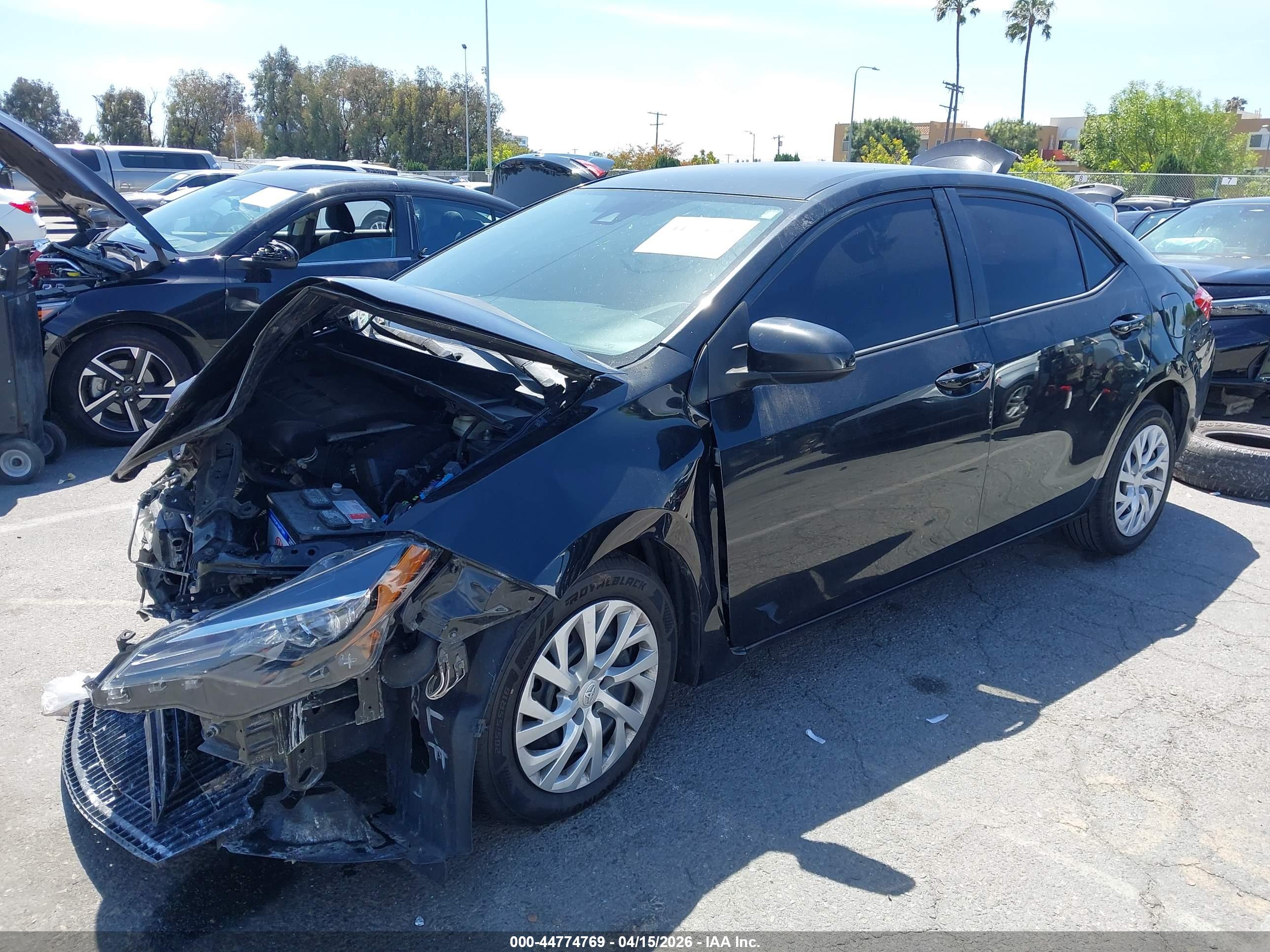 TOYOTA COROLLA image 2