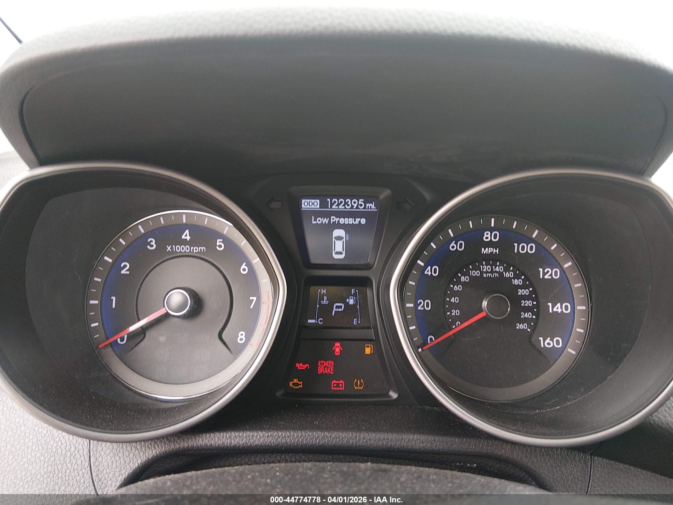 HYUNDAI ELANTRA image 7