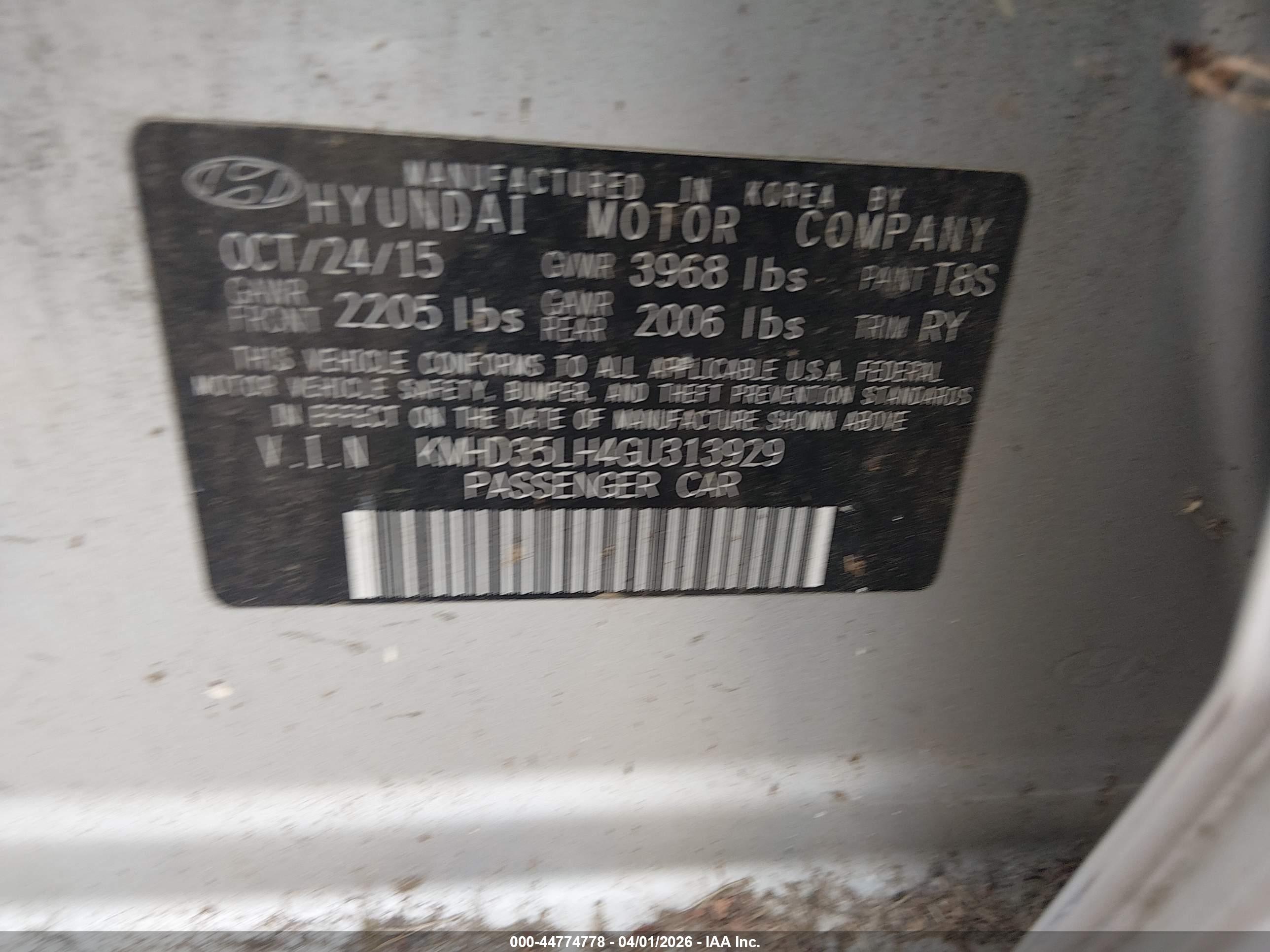 HYUNDAI ELANTRA image 9