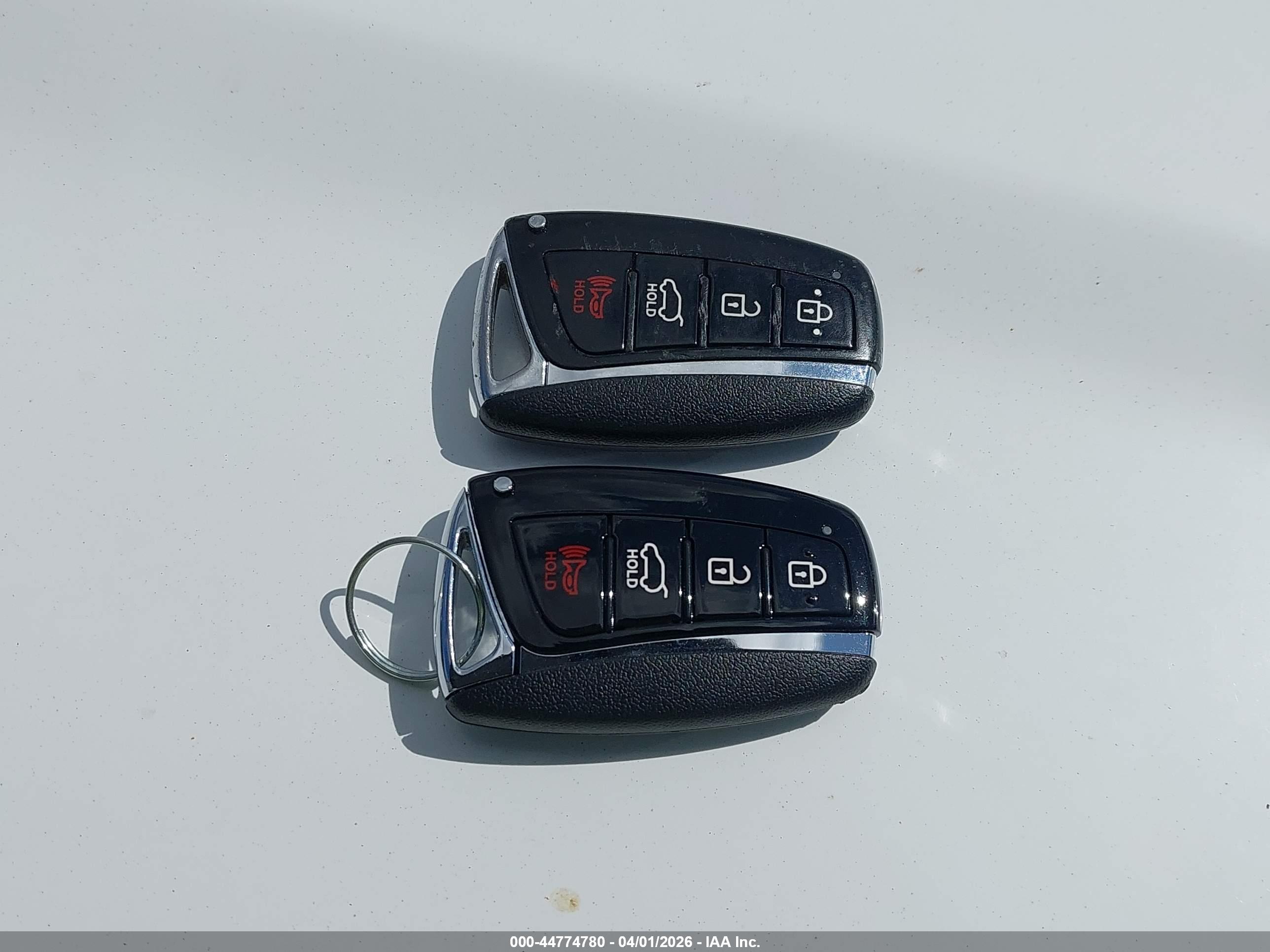 HYUNDAI SANTA image 11