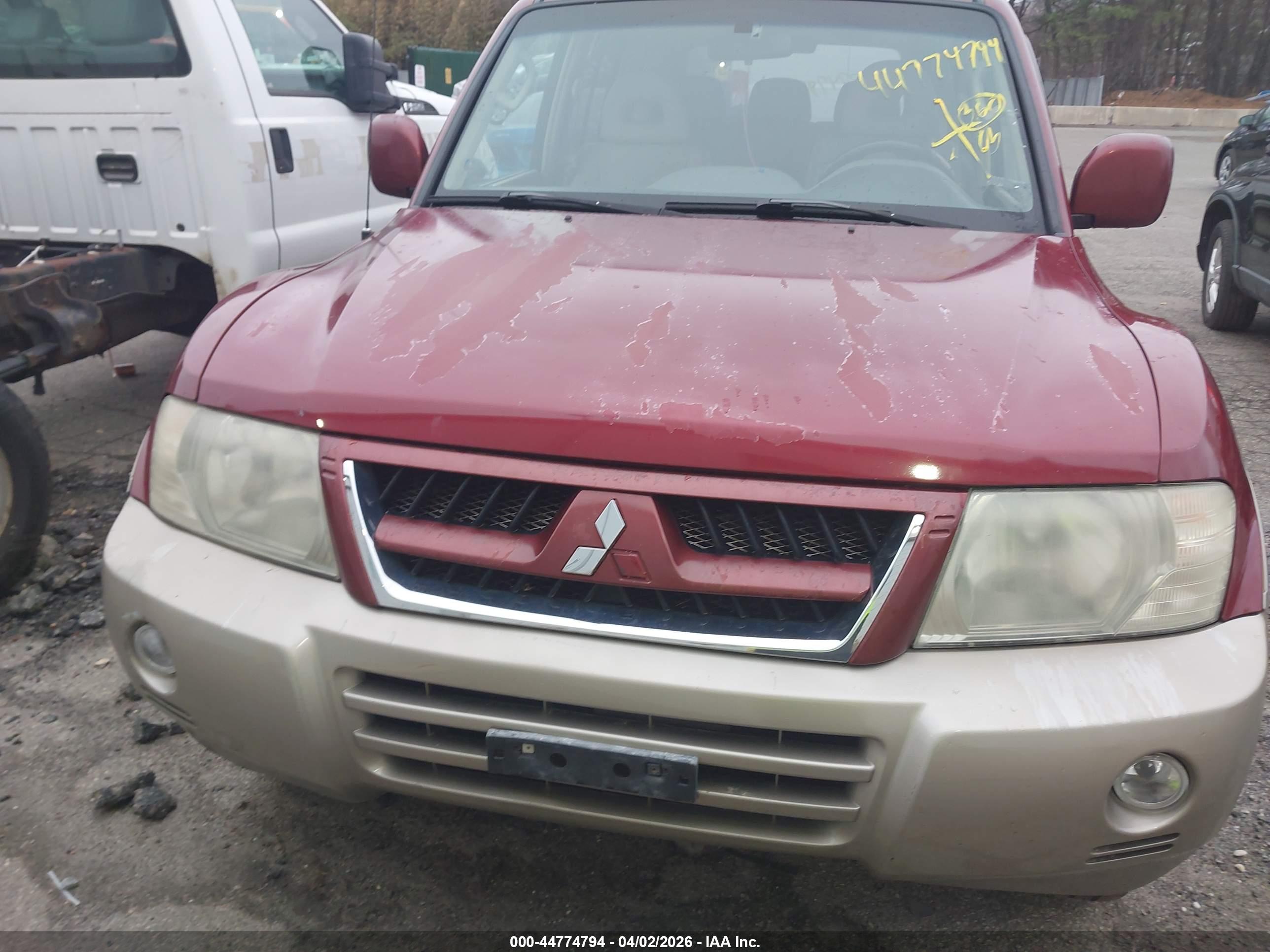 MITSUBISHI MONTERO image 6