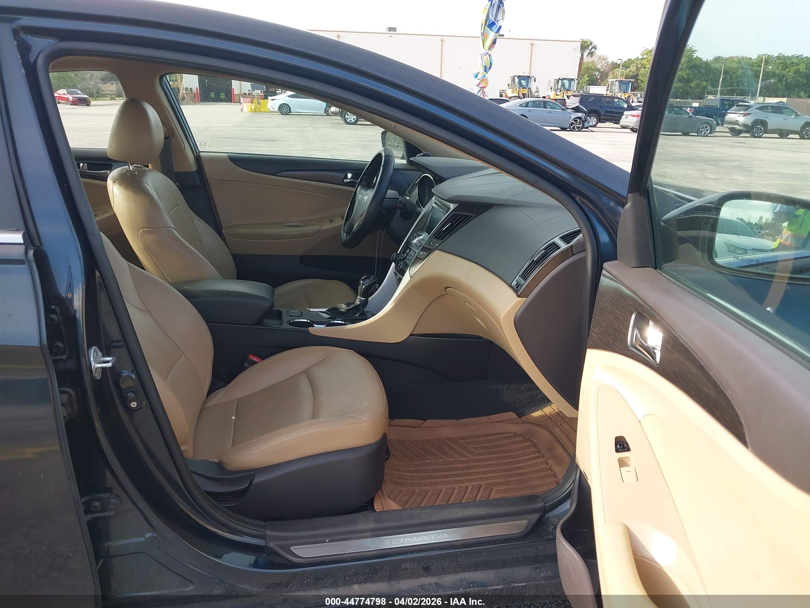 HYUNDAI SONATA image 5