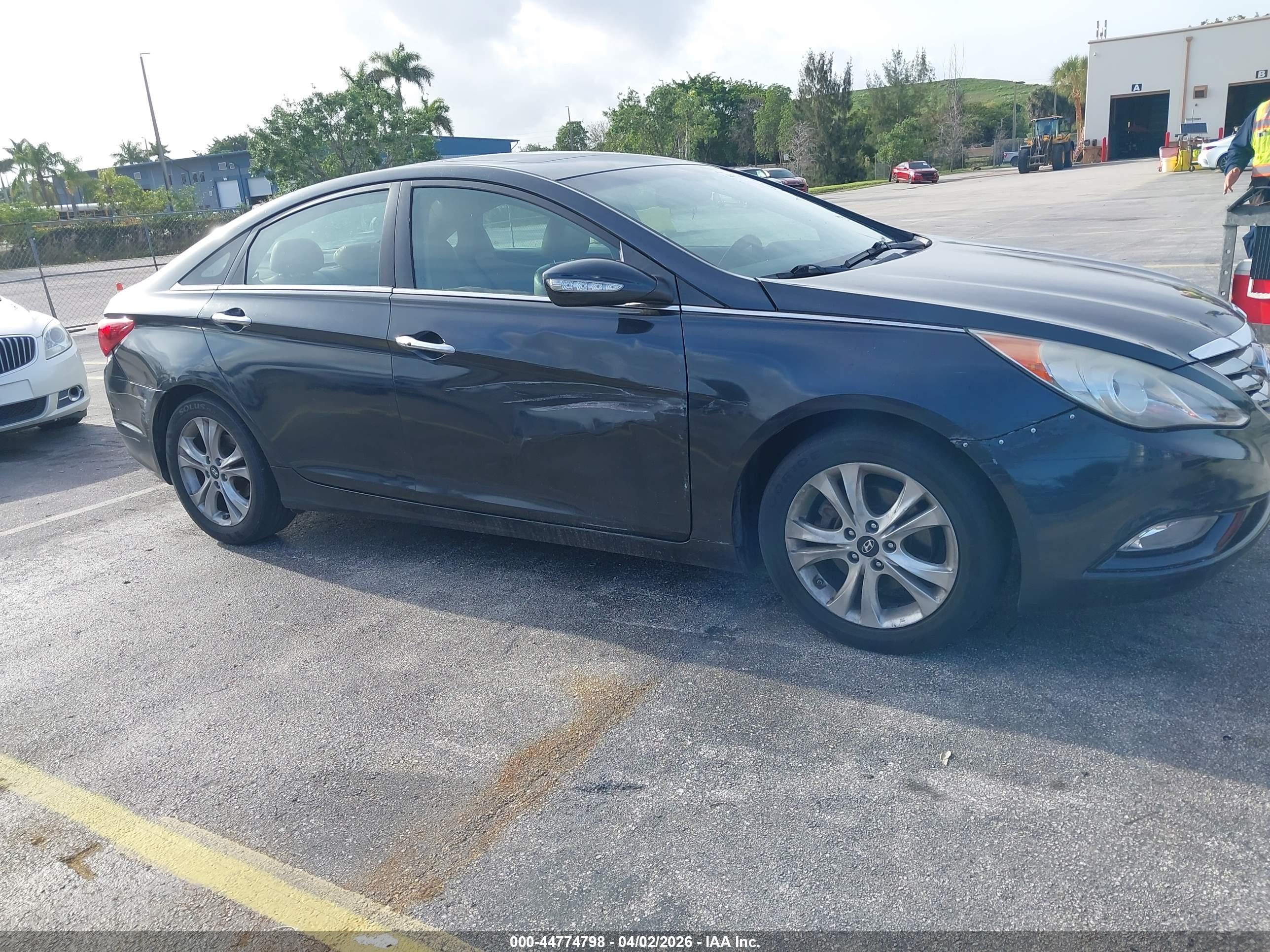 HYUNDAI SONATA image 6
