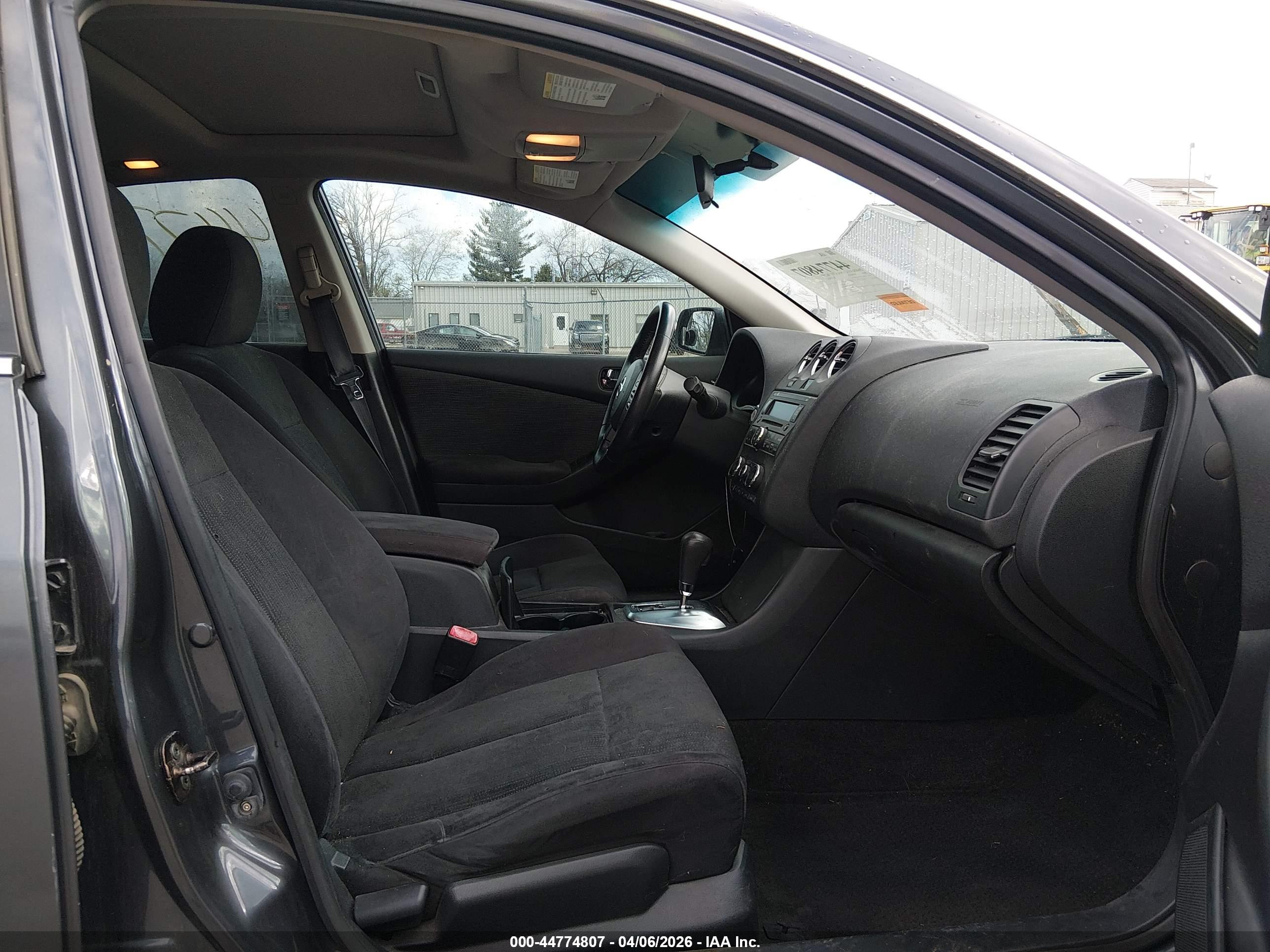 NISSAN ALTIMA image 5