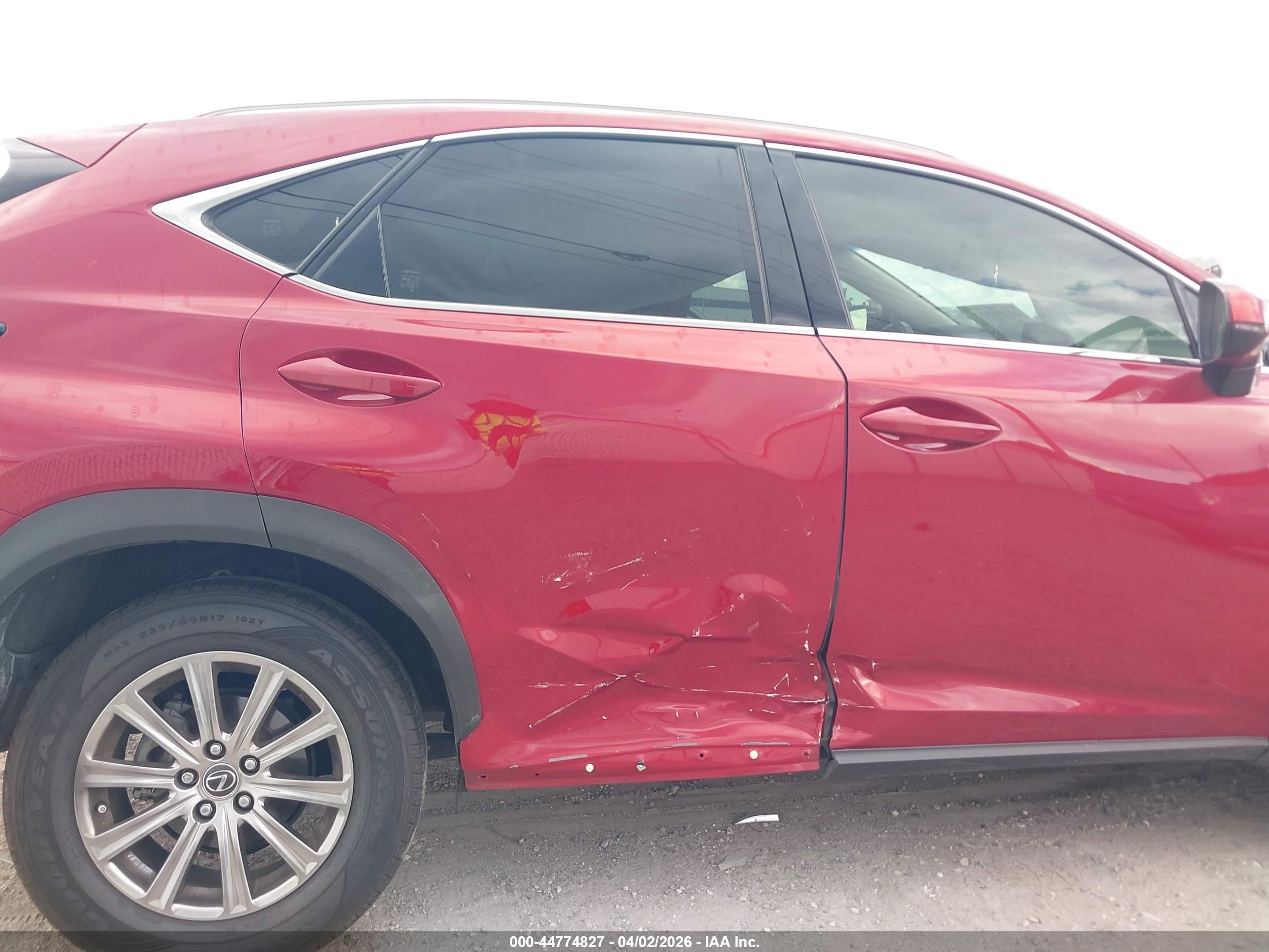 LEXUS NX image 6