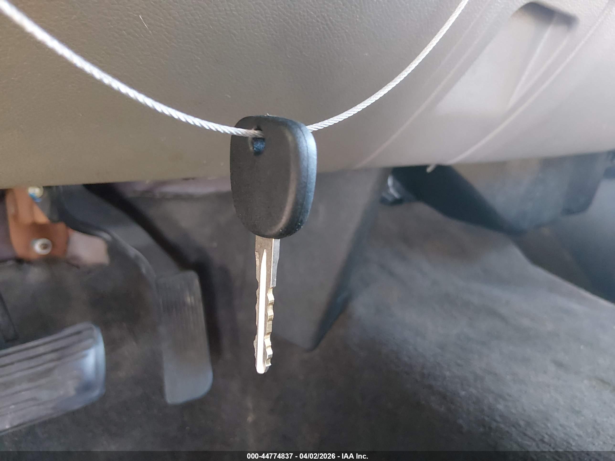 CHEVROLET SILVERADO image 11