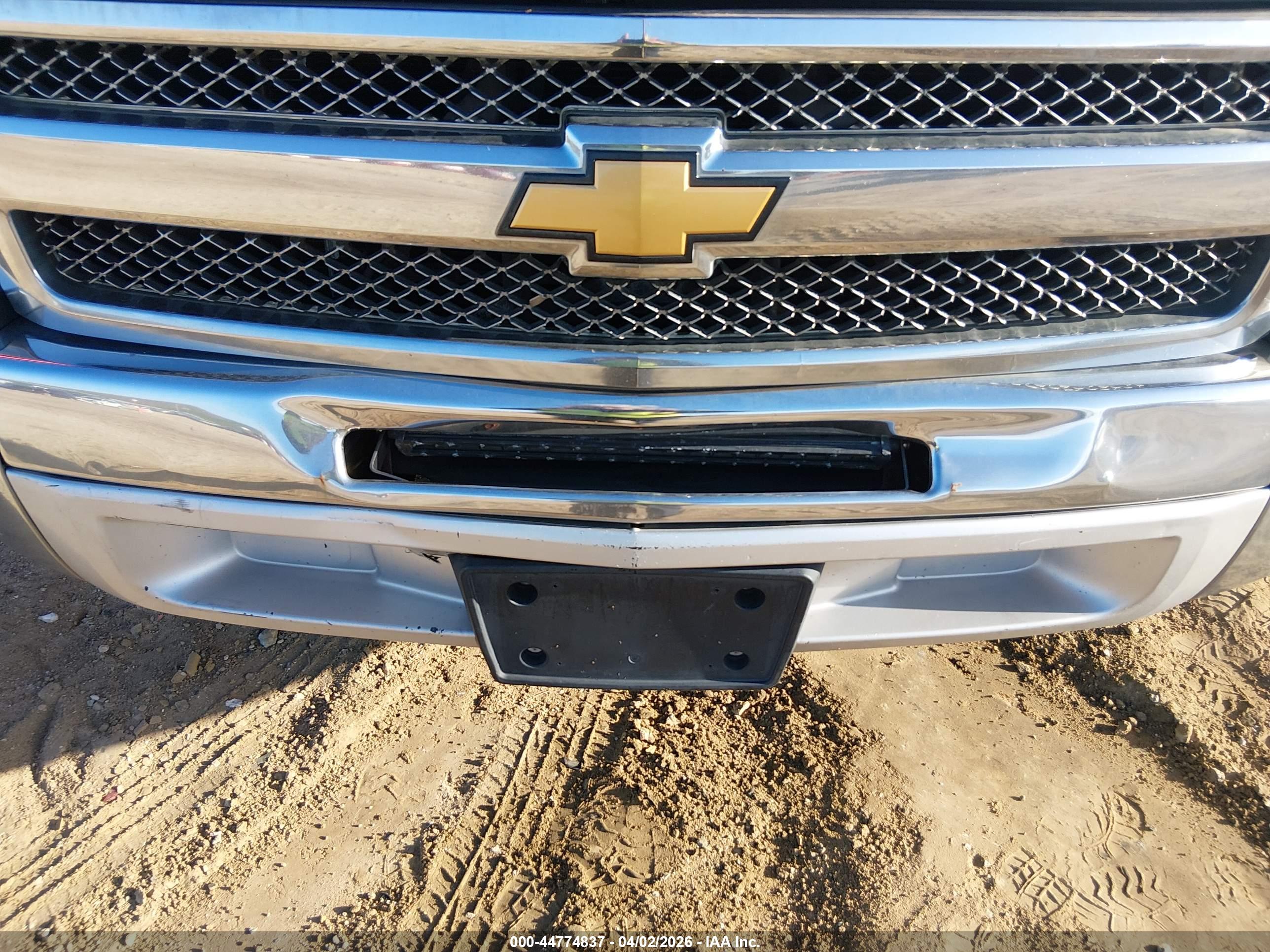 CHEVROLET SILVERADO image 6