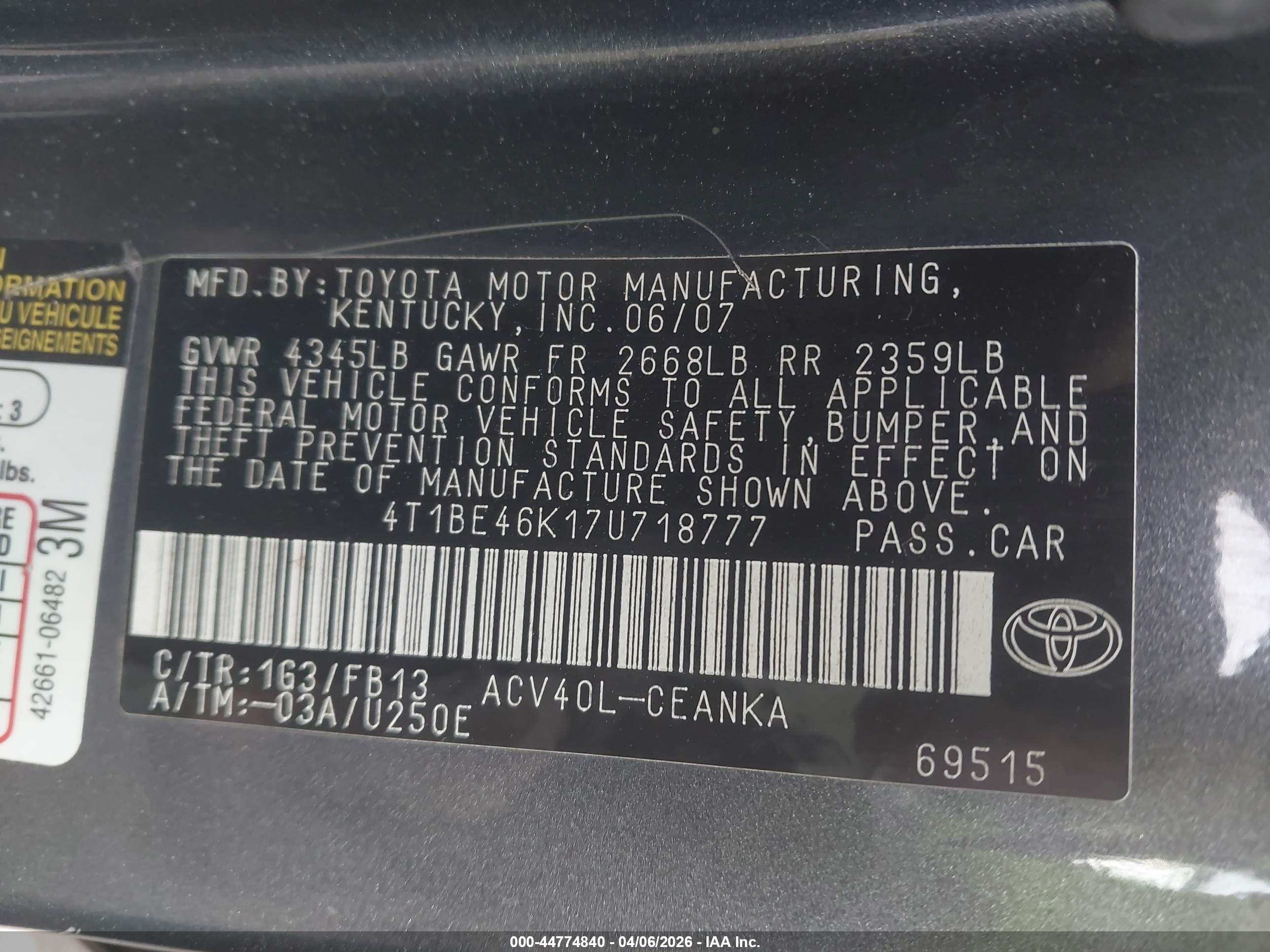 TOYOTA CAMRY image 9
