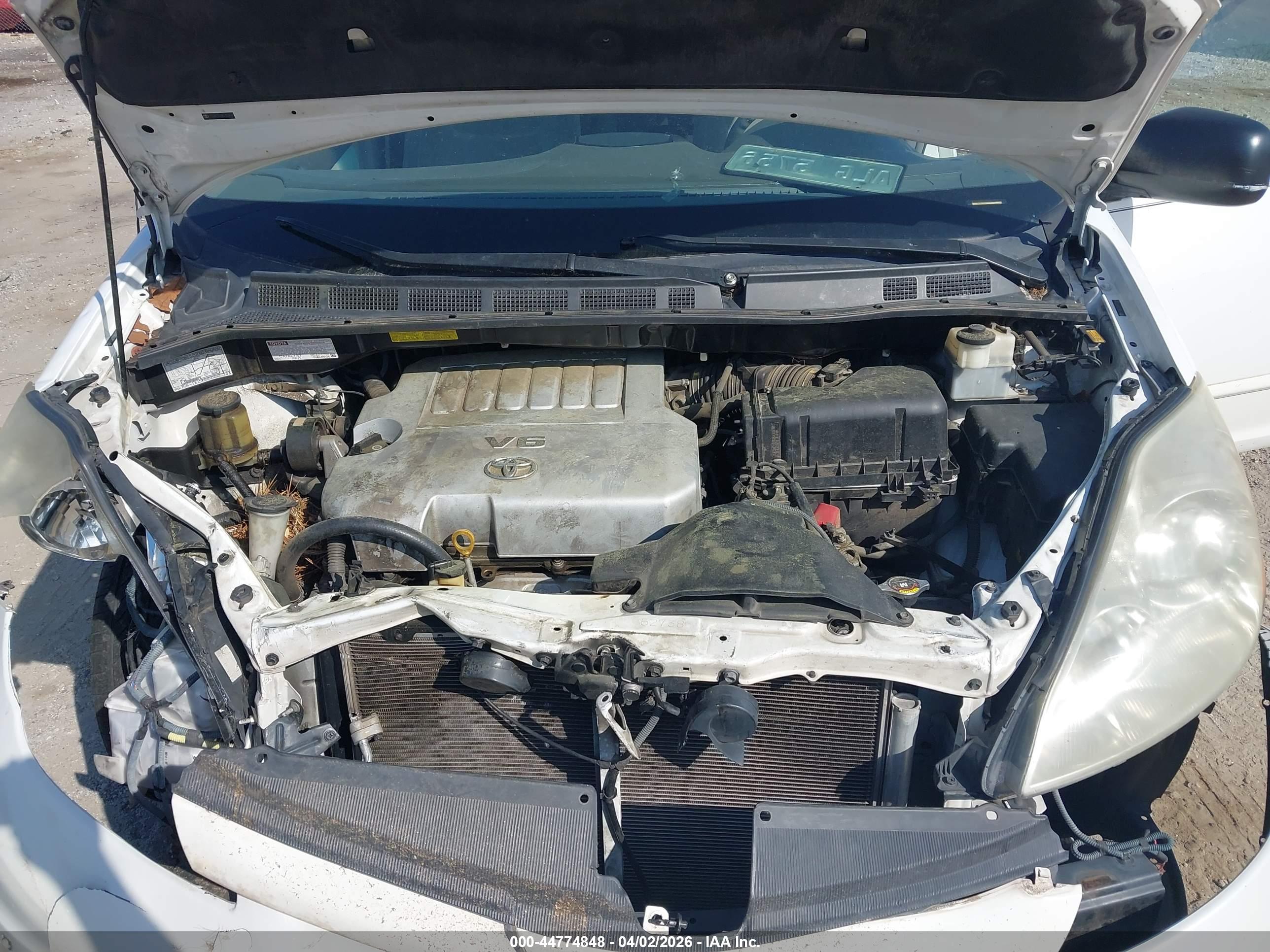 TOYOTA SIENNA image 10