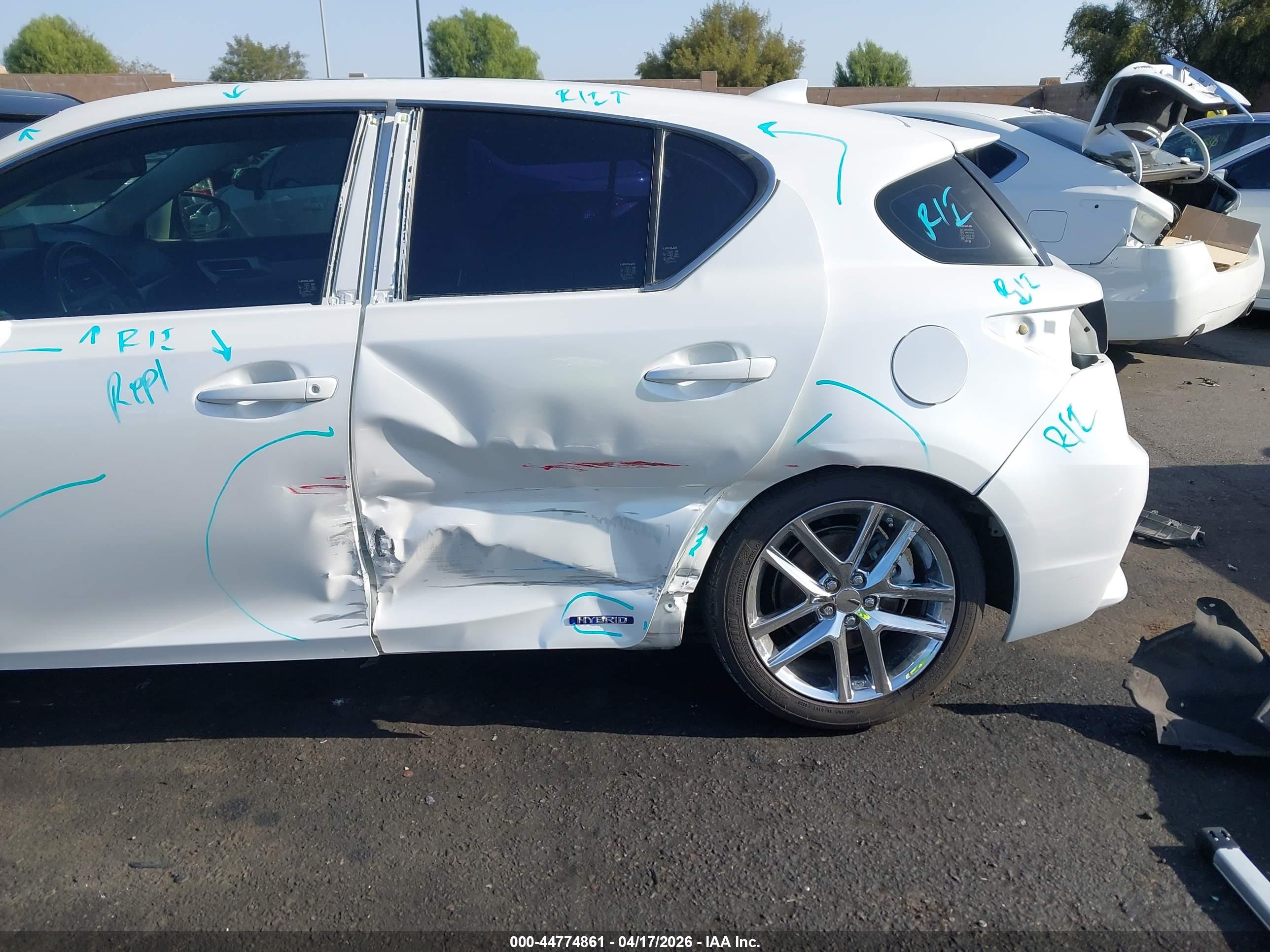 LEXUS CT image 6