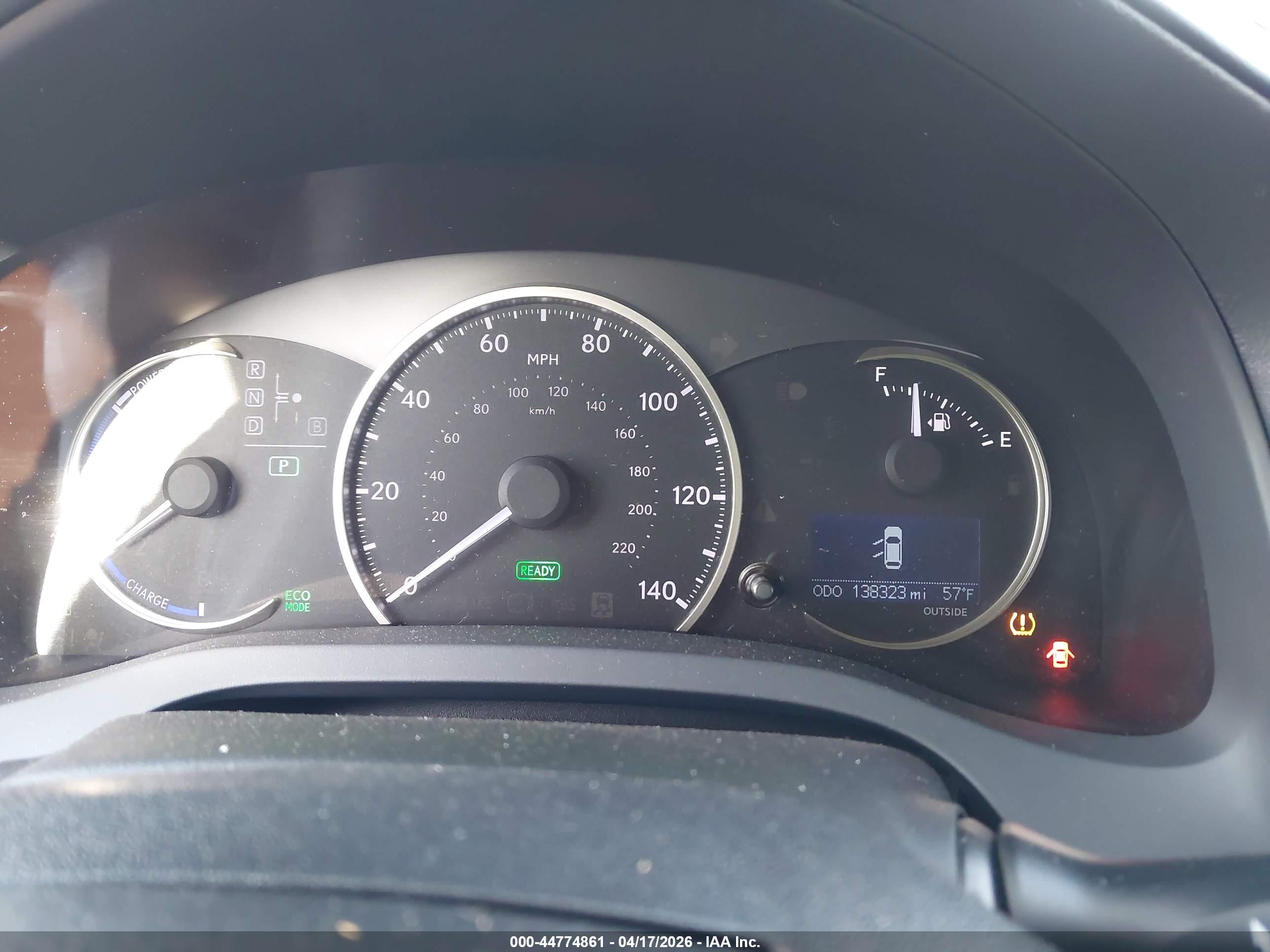 LEXUS CT image 7