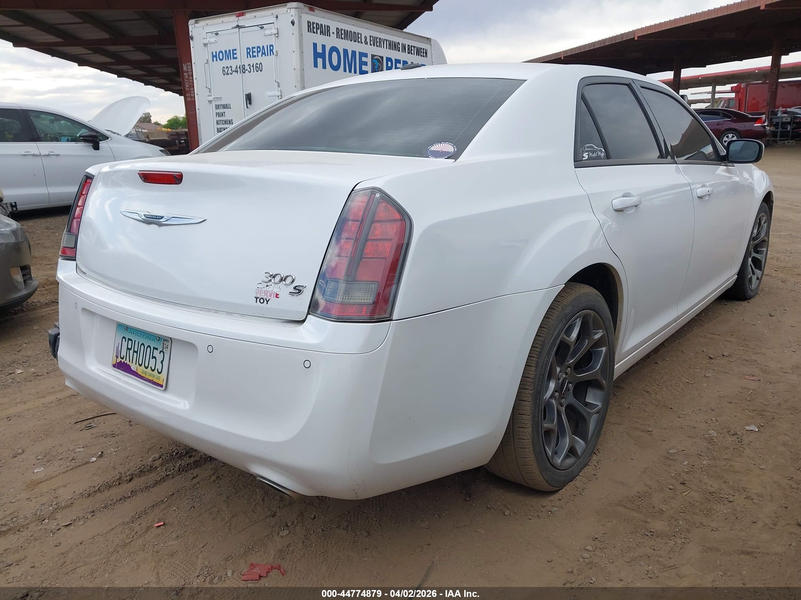 CHRYSLER 300 image 4