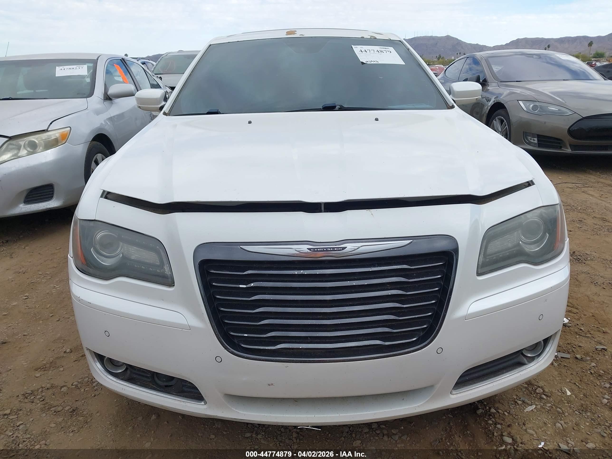 CHRYSLER 300 image 6