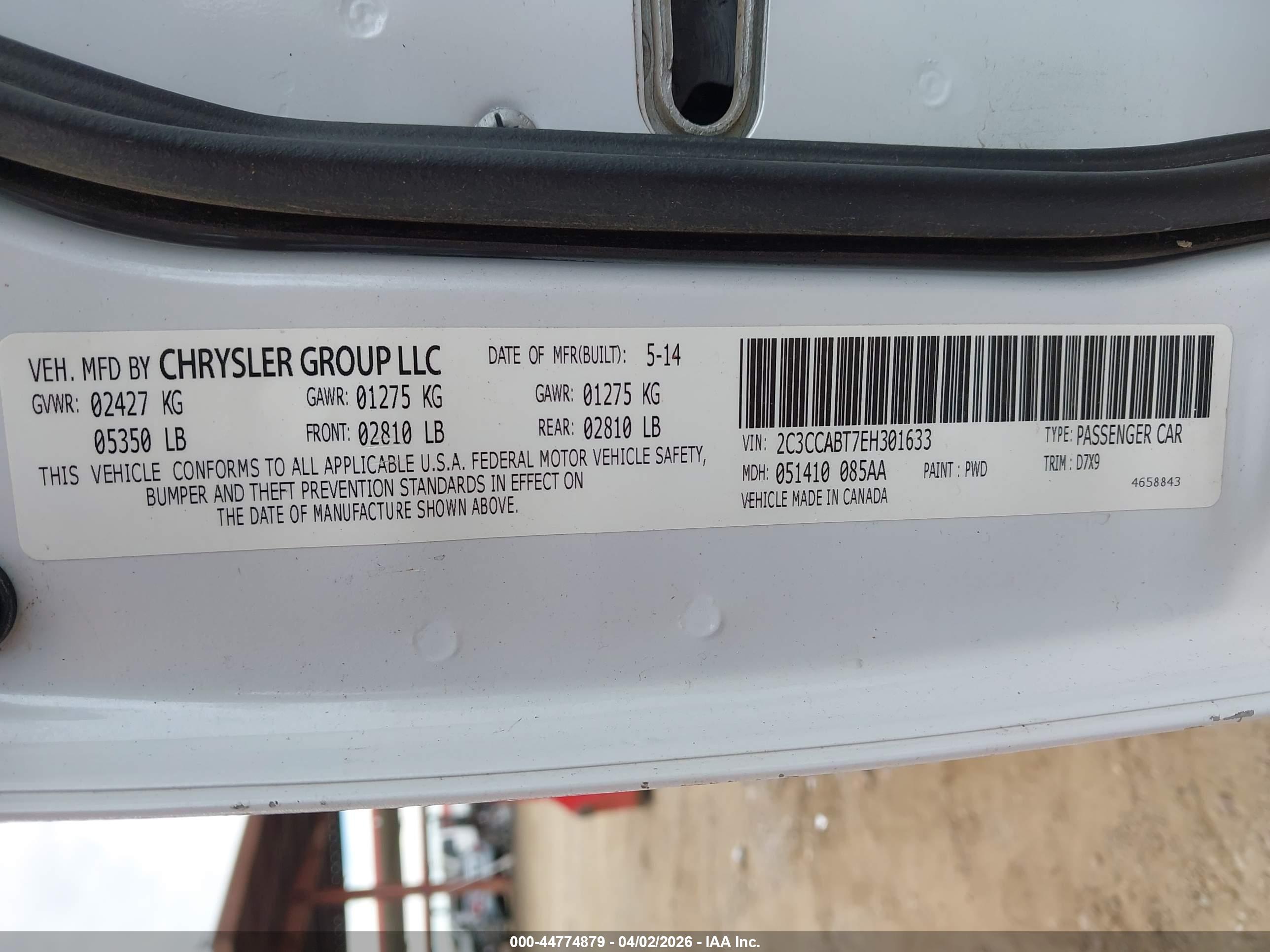 CHRYSLER 300 image 9