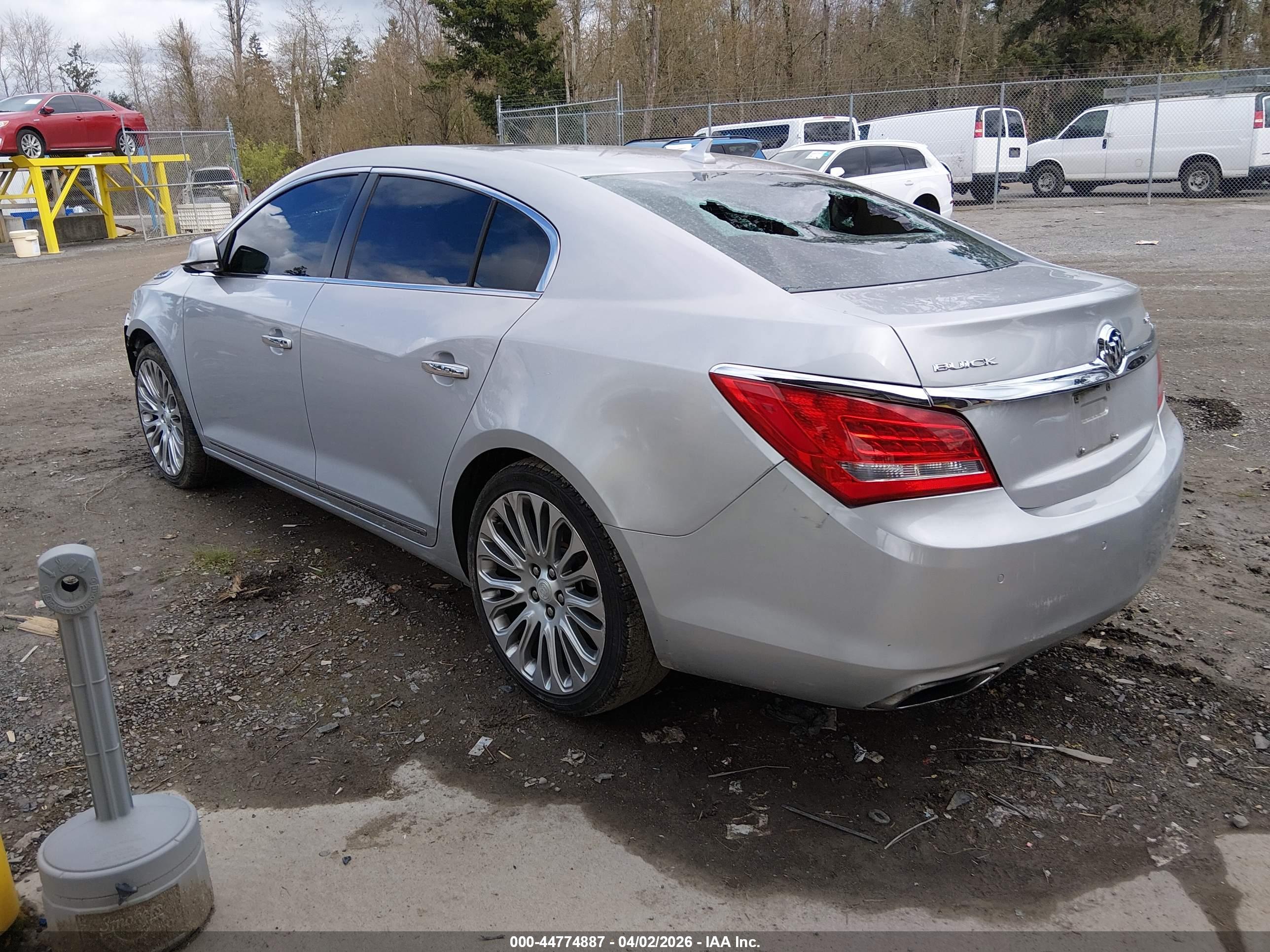 BUICK LACROSSE image 3