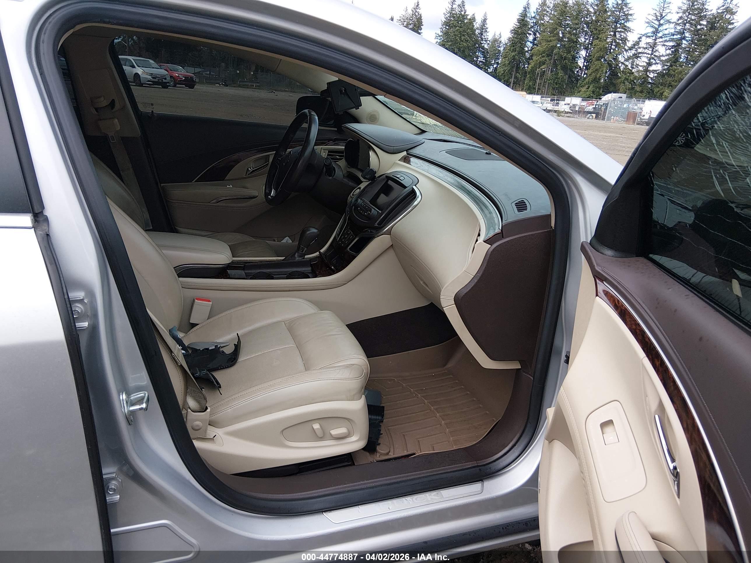 BUICK LACROSSE image 5