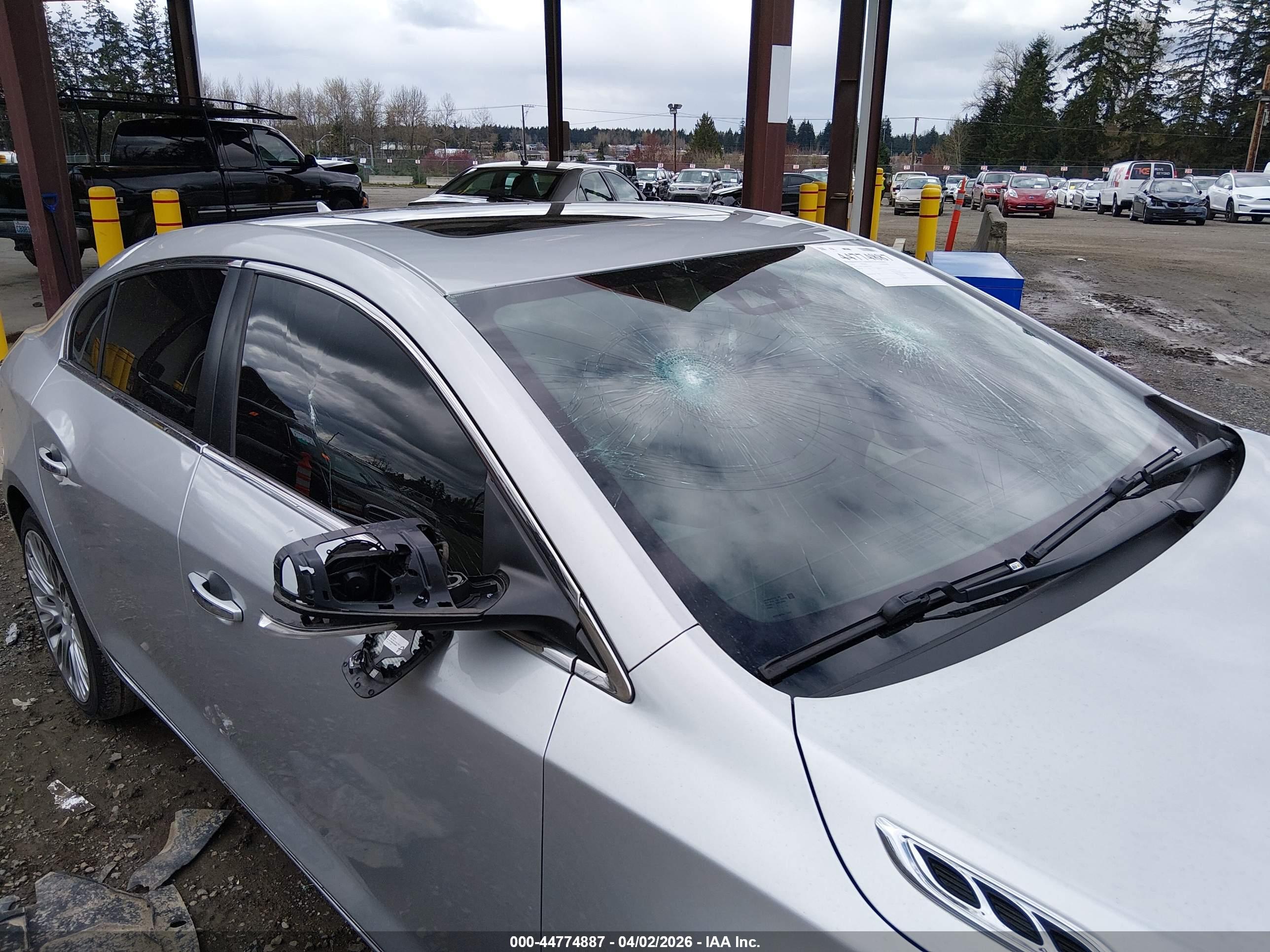 BUICK LACROSSE image 6