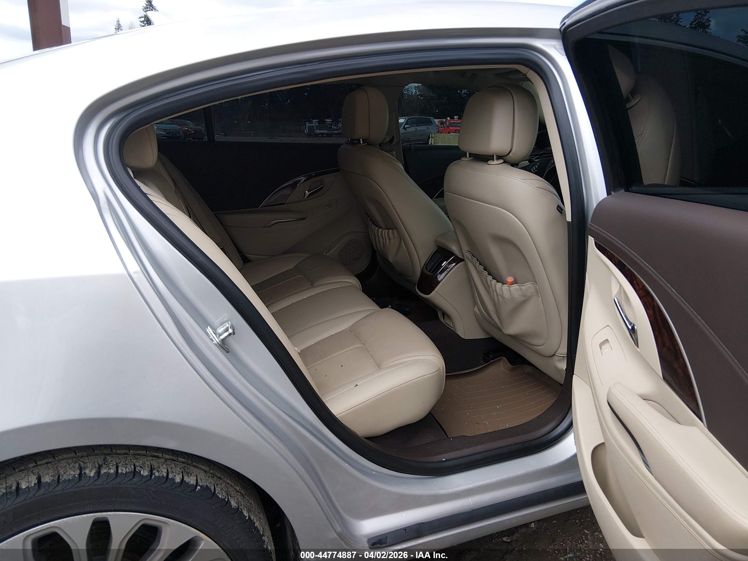 BUICK LACROSSE image 8