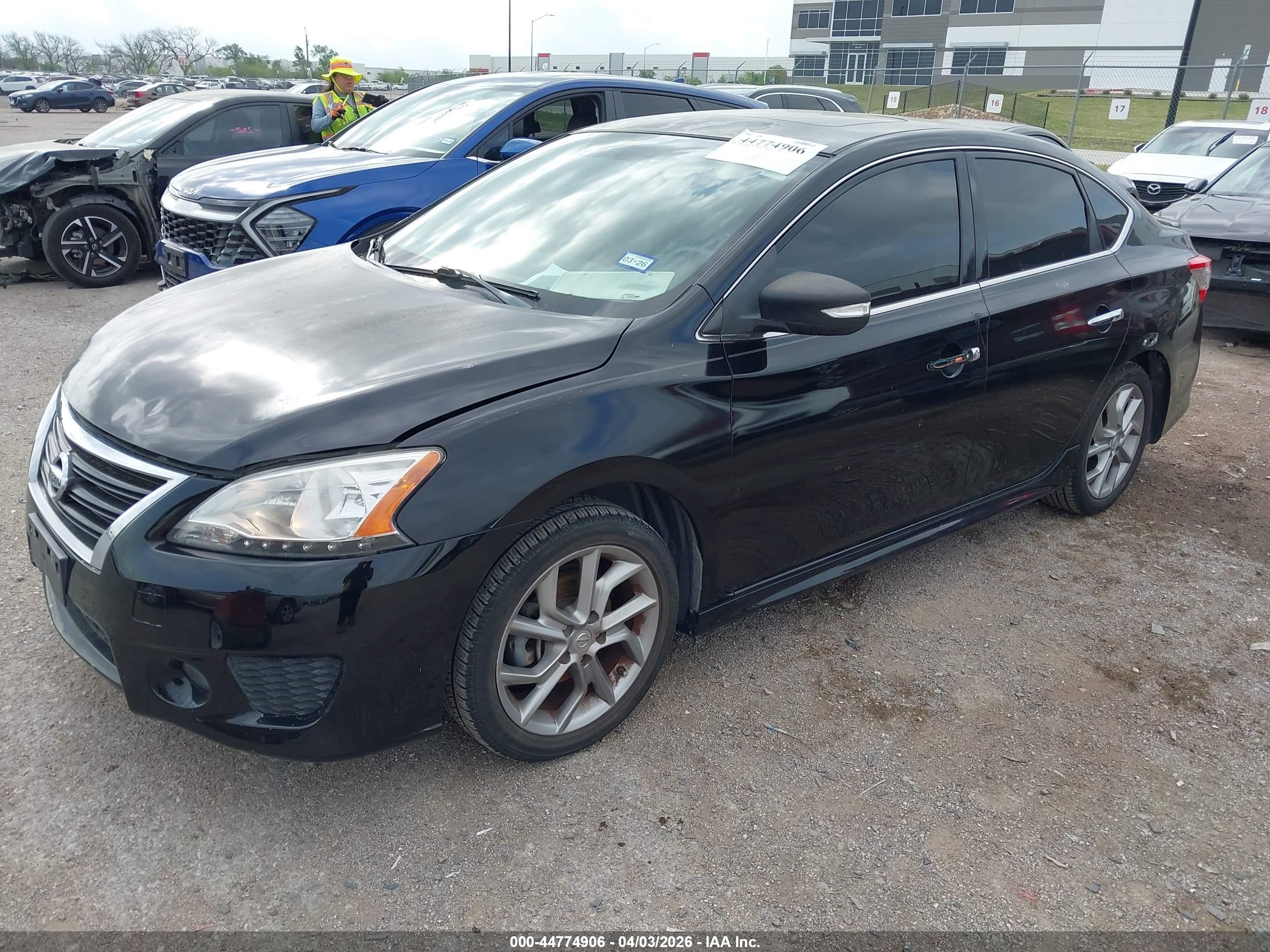 NISSAN SENTRA image 2